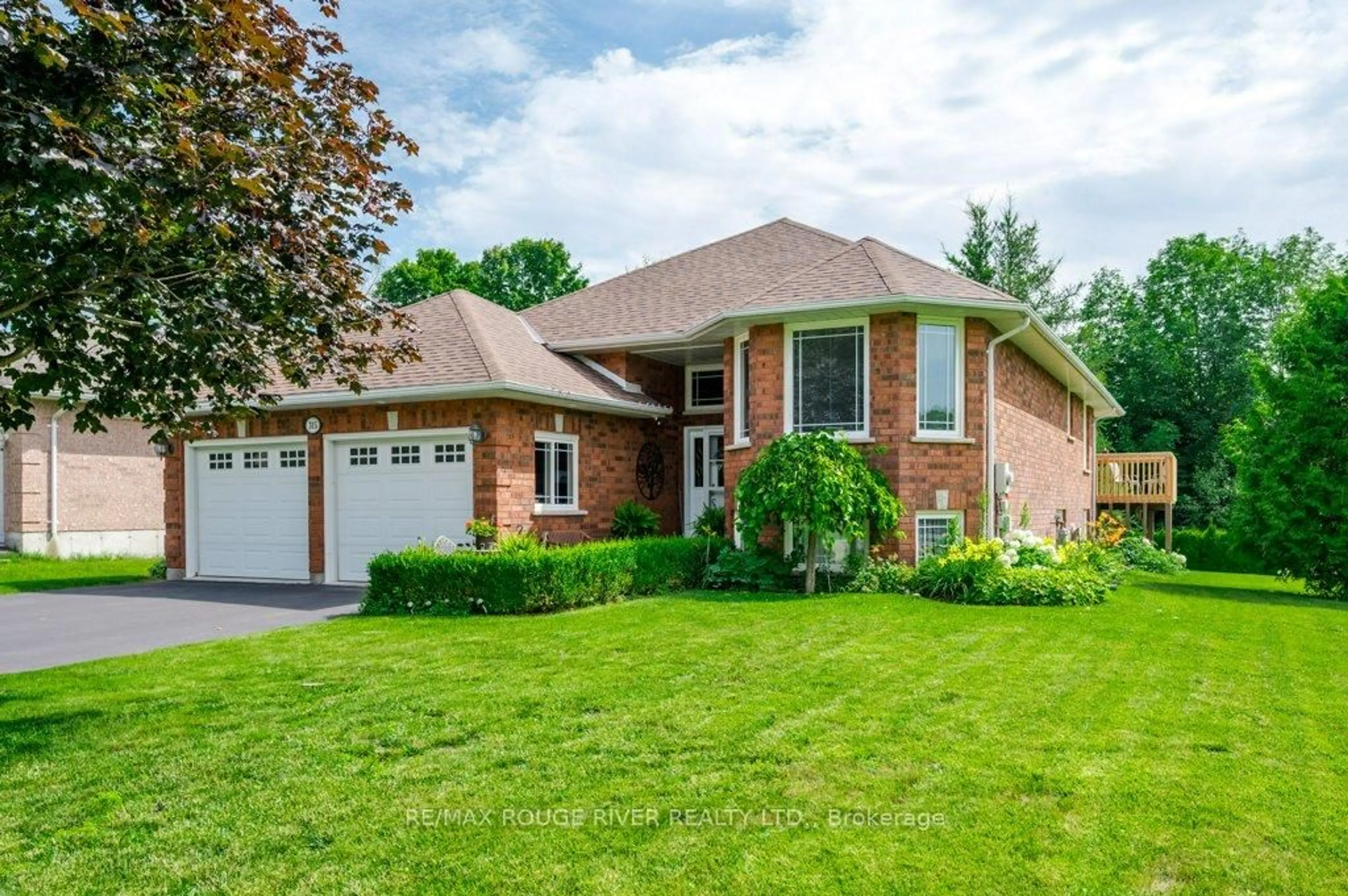 Home with brick exterior material, street for 315 Woodward Ave, Selwyn Ontario K9L 1K2