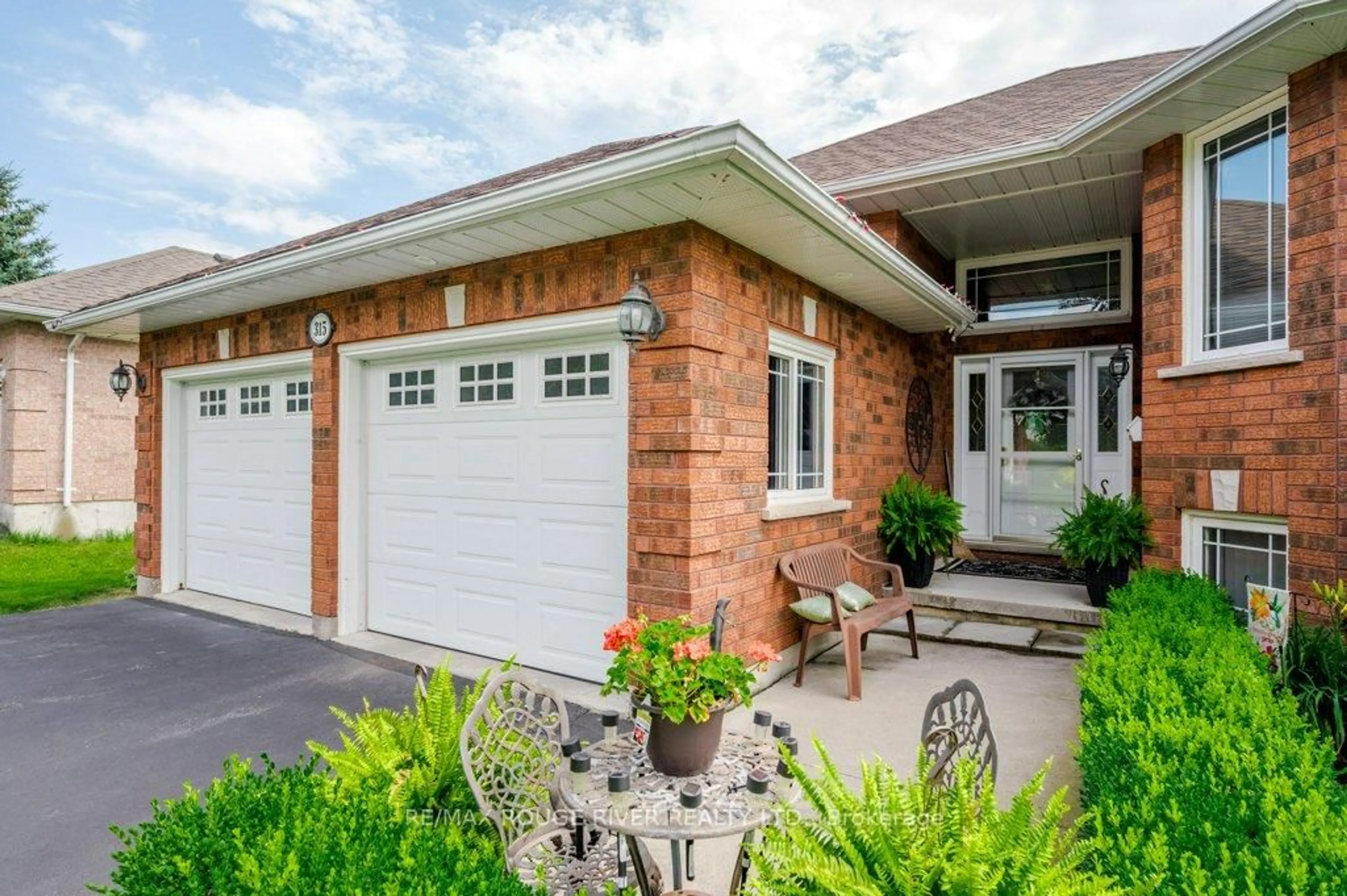 Home with brick exterior material, street for 315 Woodward Ave, Selwyn Ontario K9L 1K2