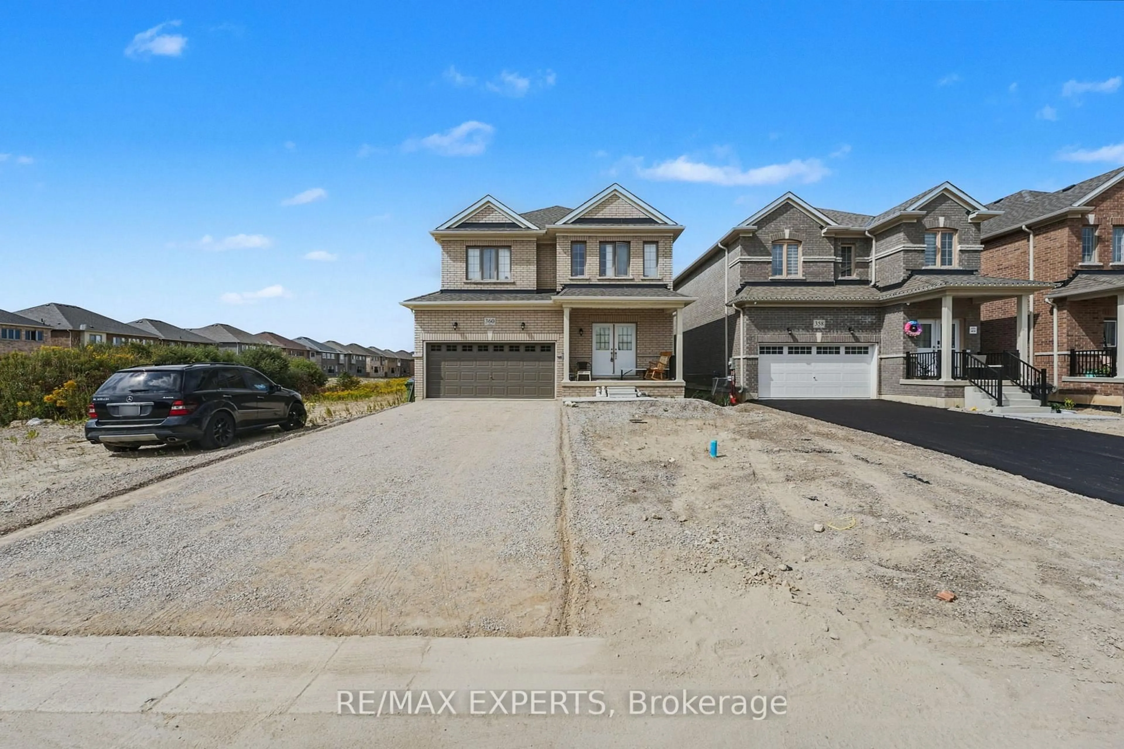 A pic from outside/outdoor area/front of a property/back of a property/a pic from drone, street for 360 Russell St, Southgate Ontario N0C 1B0