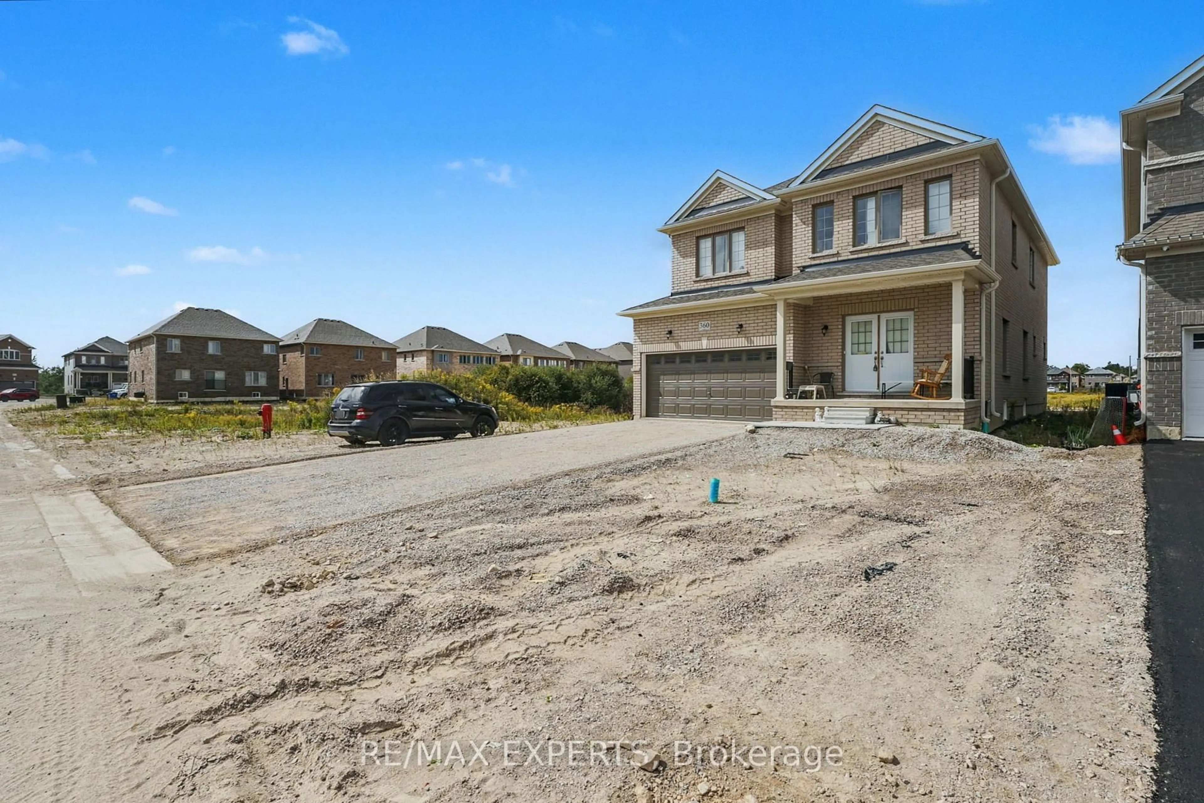 A pic from outside/outdoor area/front of a property/back of a property/a pic from drone, street for 360 Russell St, Southgate Ontario N0C 1B0