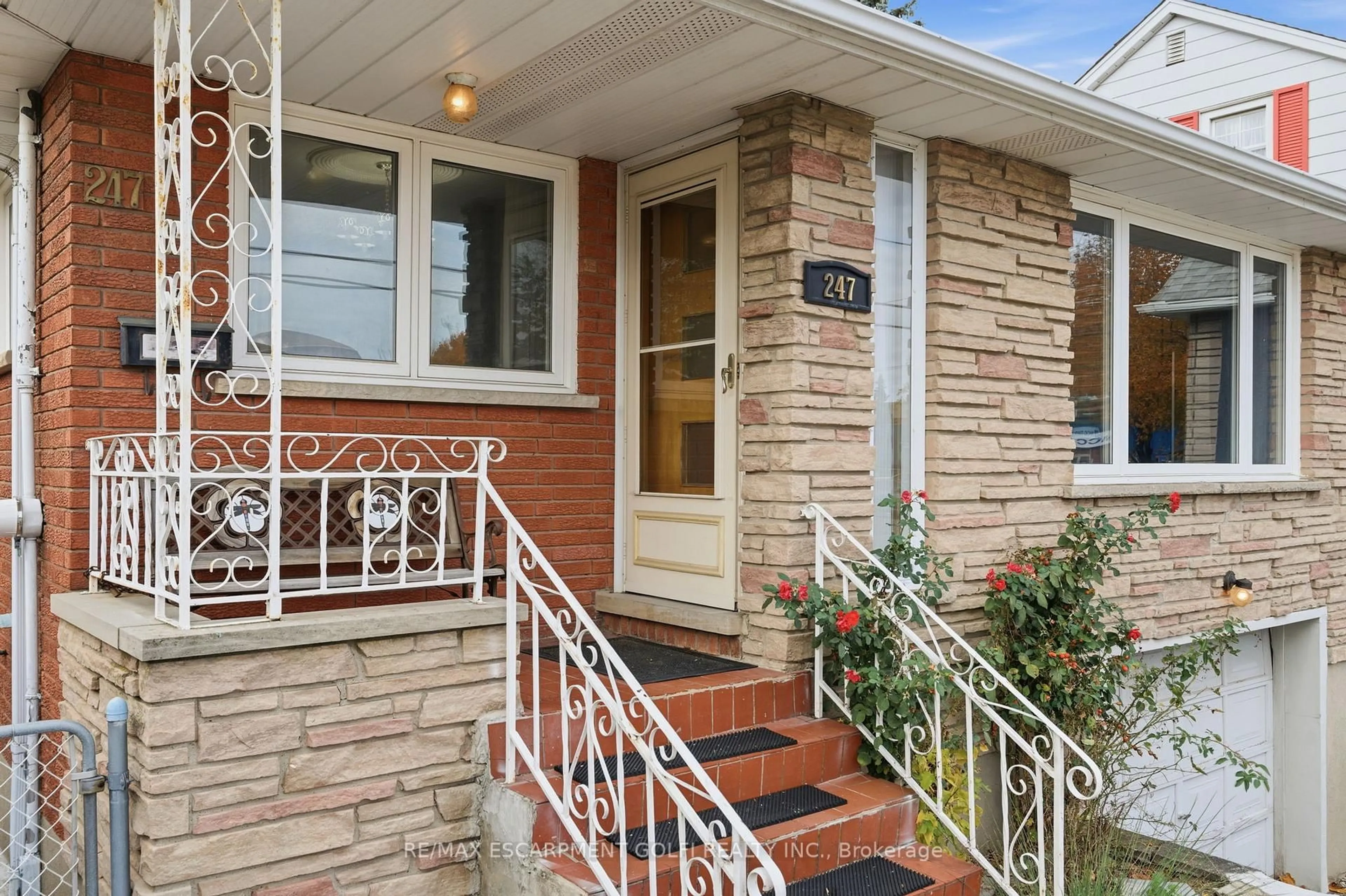 Home with brick exterior material, street for 247 Grantham Ave, St. Catharines Ontario L2M 4Z6