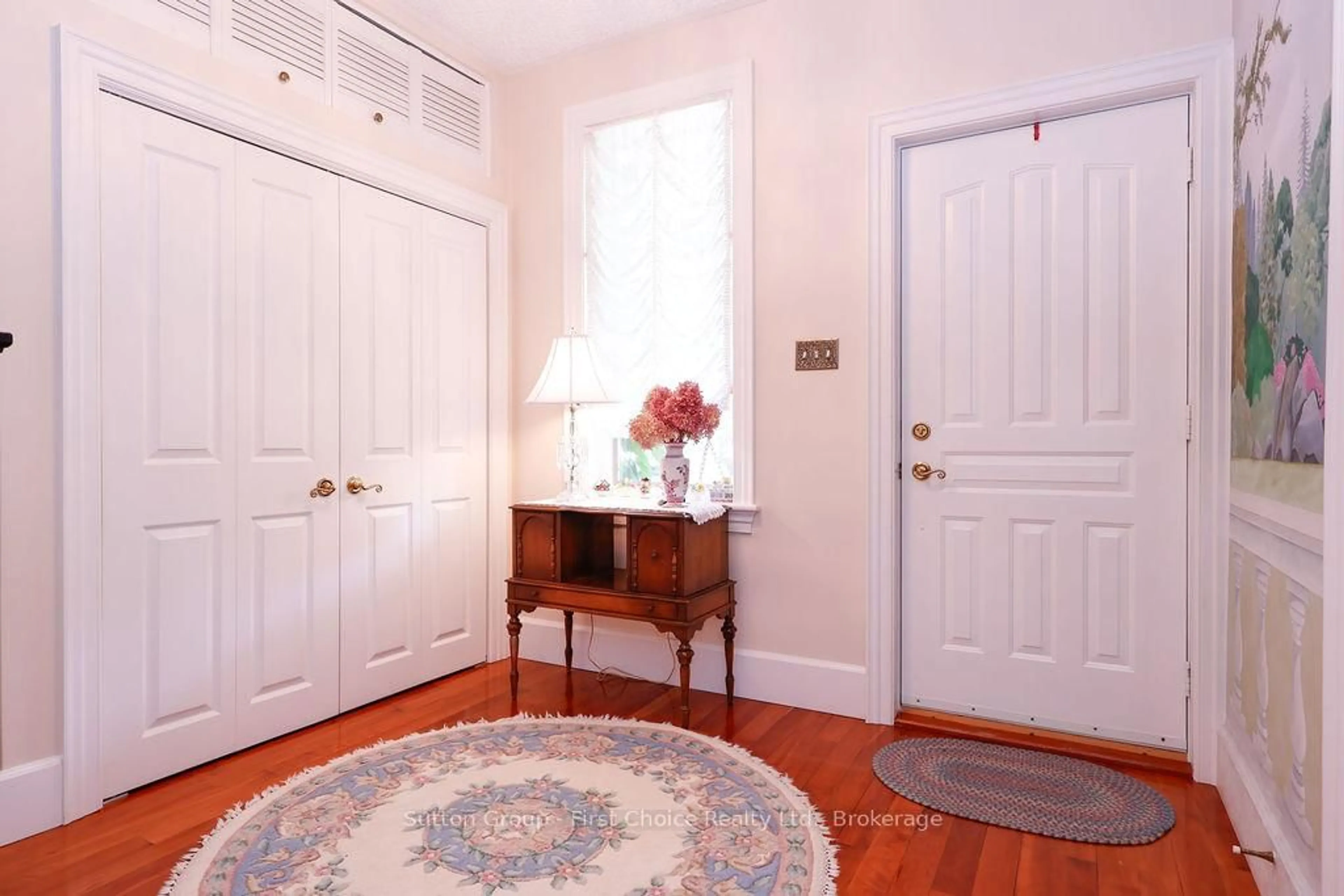 Indoor entryway for 82 Princess St, Stratford Ontario N5A 6C6