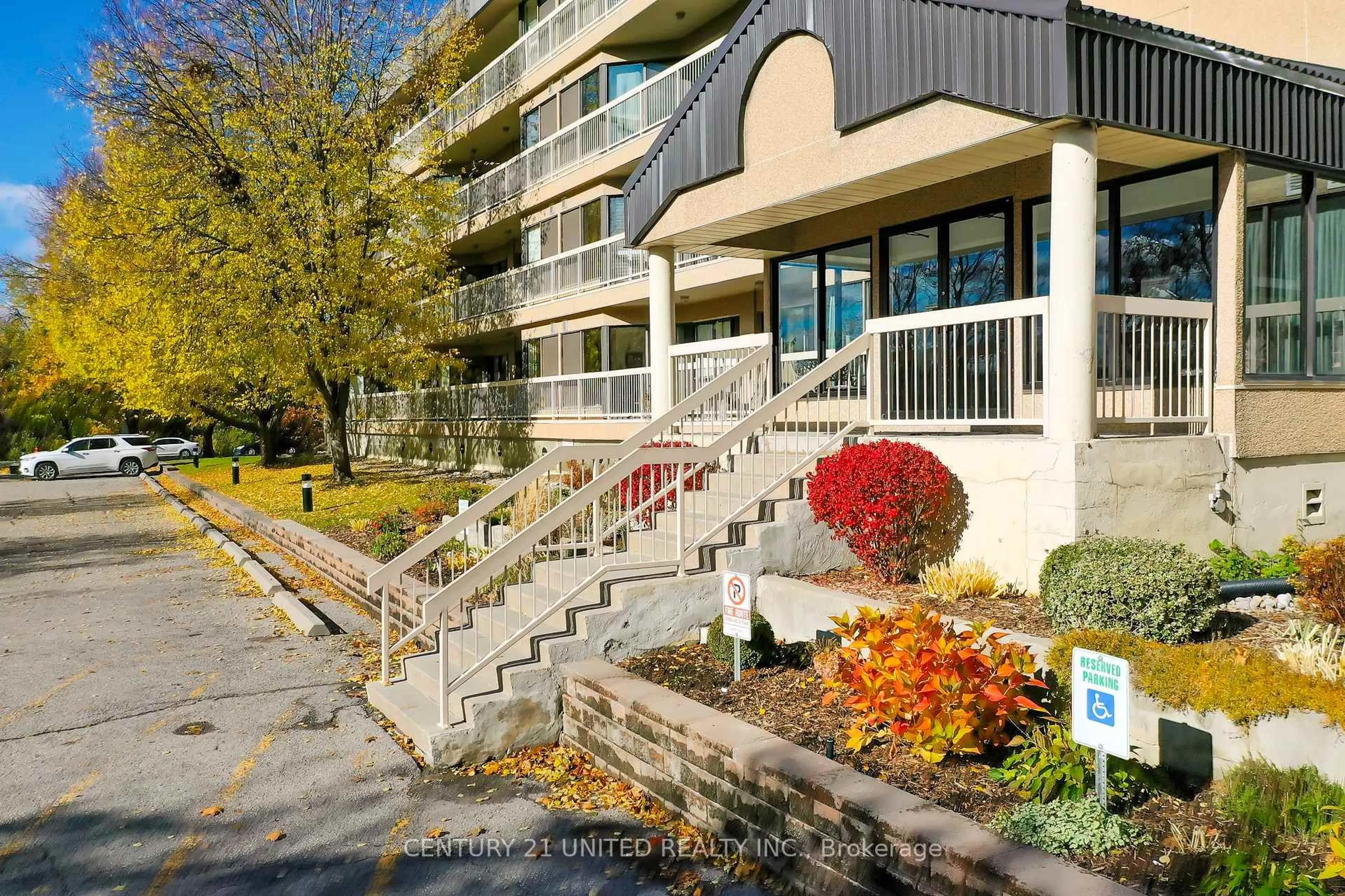 Unknown for 40 Auburn St #208, Peterborough Ontario K9H 2G2