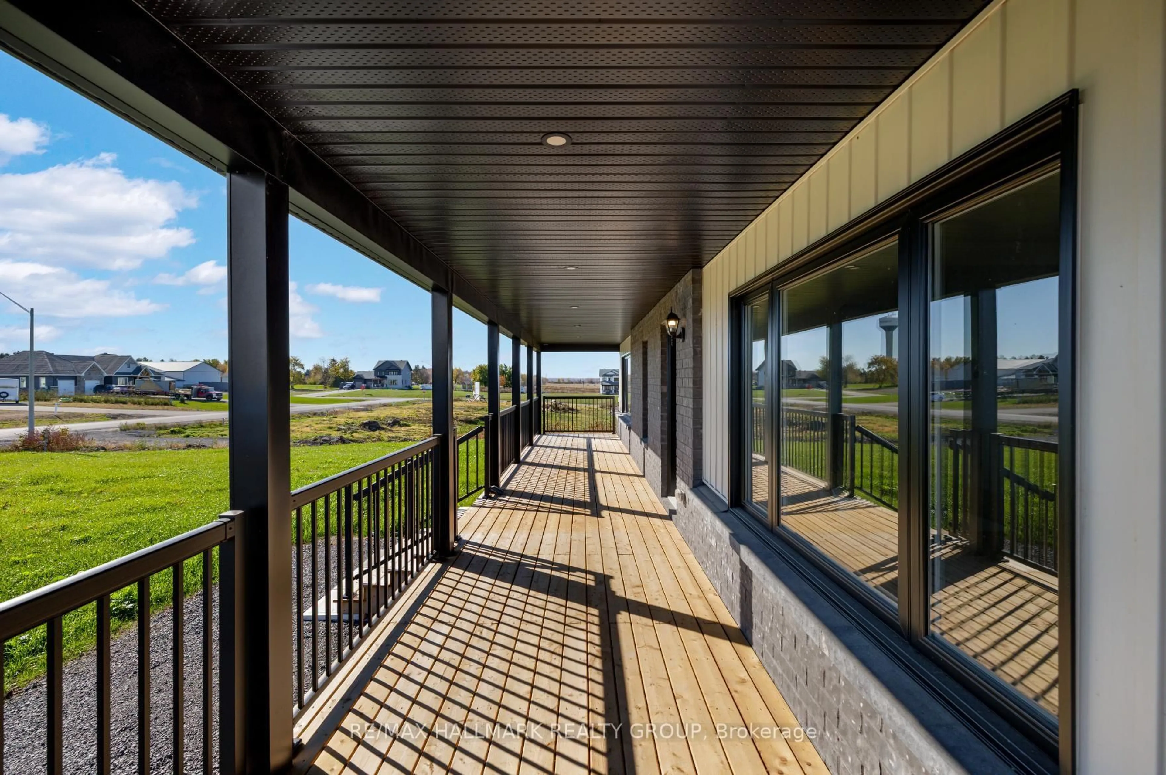 Patio, water/lake/river/ocean view for 208 Trudeau Cres, Russell Ontario K4R 1E5