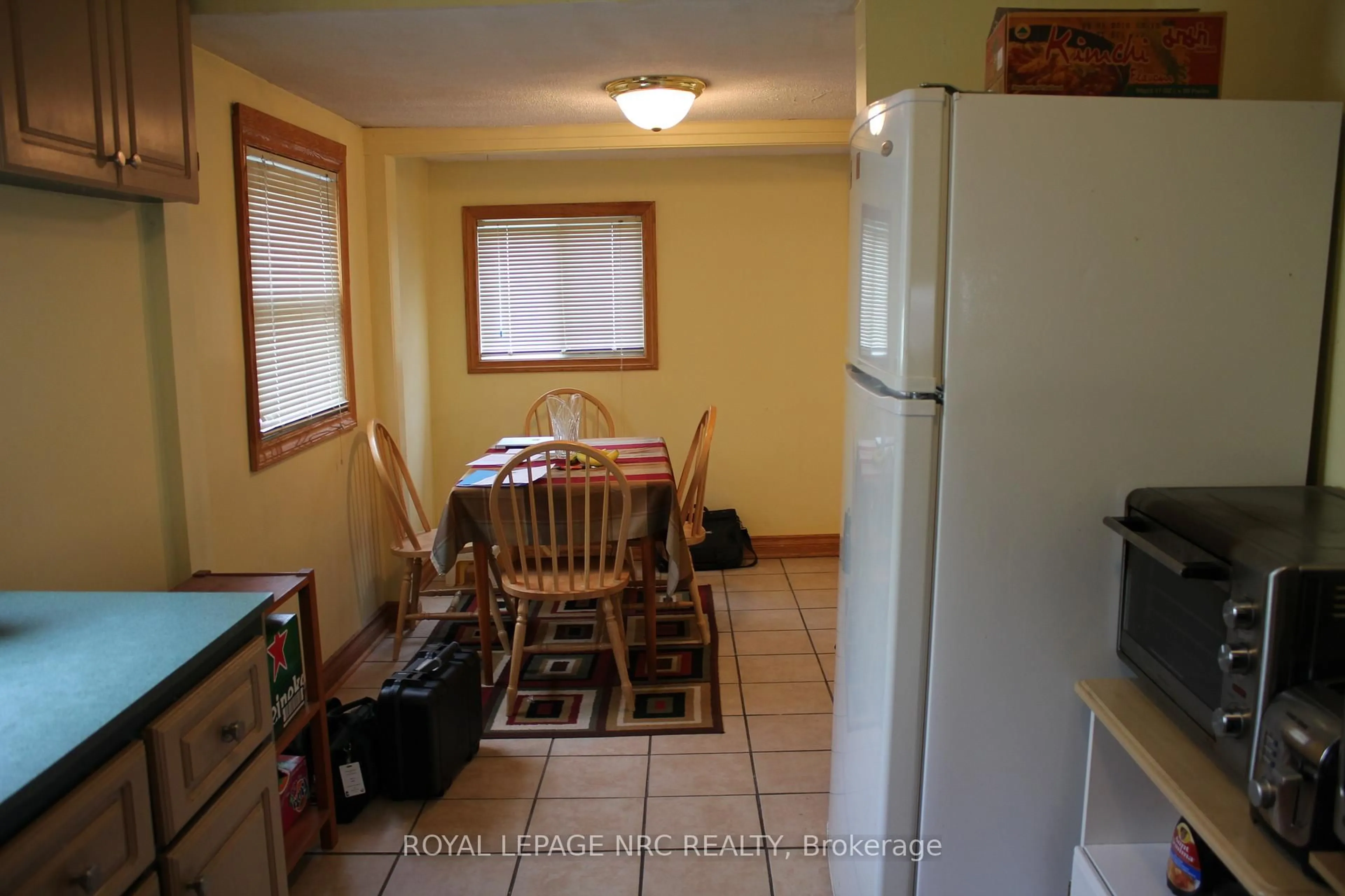 Unknown for 18 Cosby Ave, St. Catharines Ontario L2M 5R4