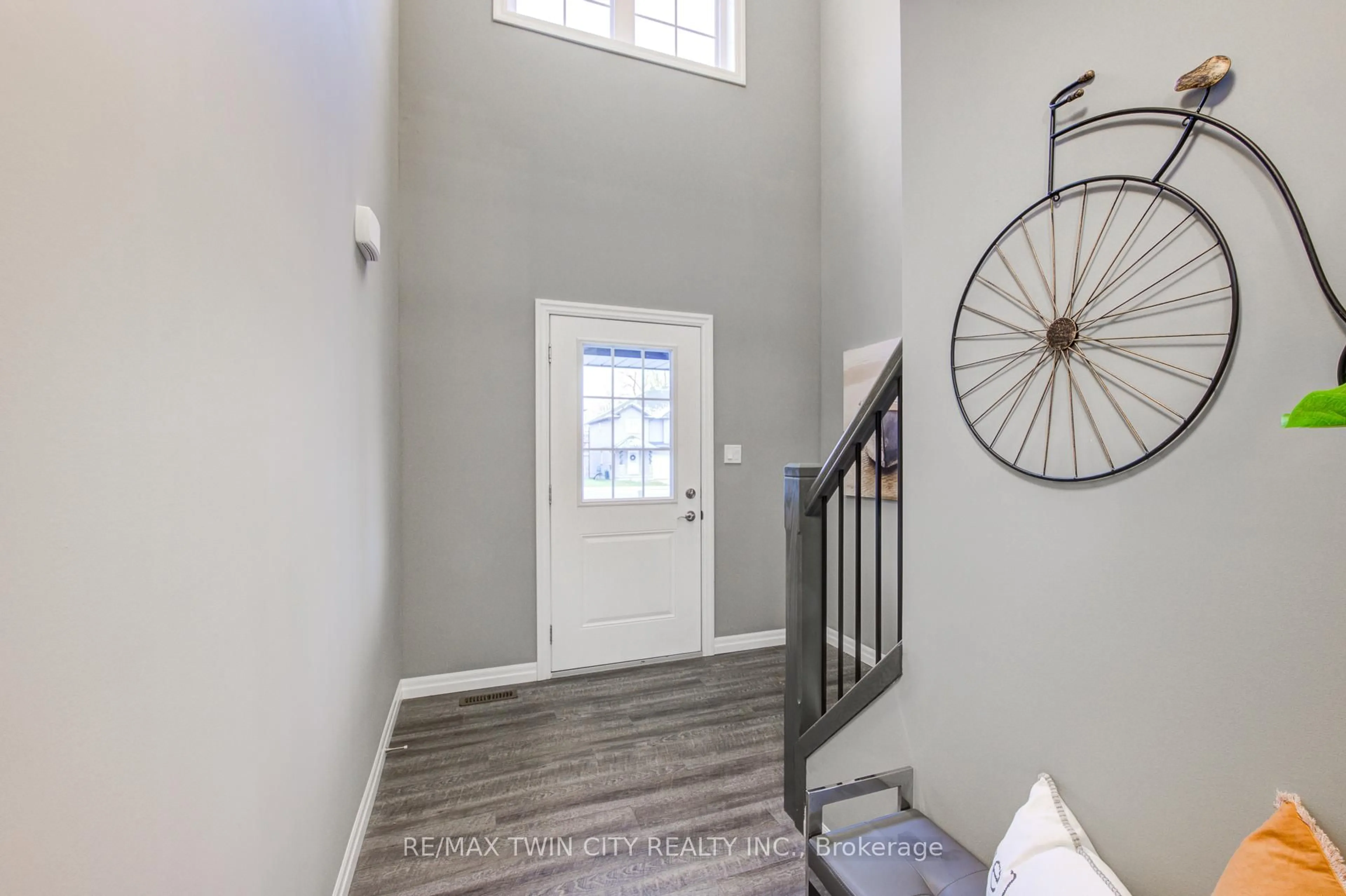 Indoor entryway for 343 Huron St #2, Woodstock Ontario N4S 7A5