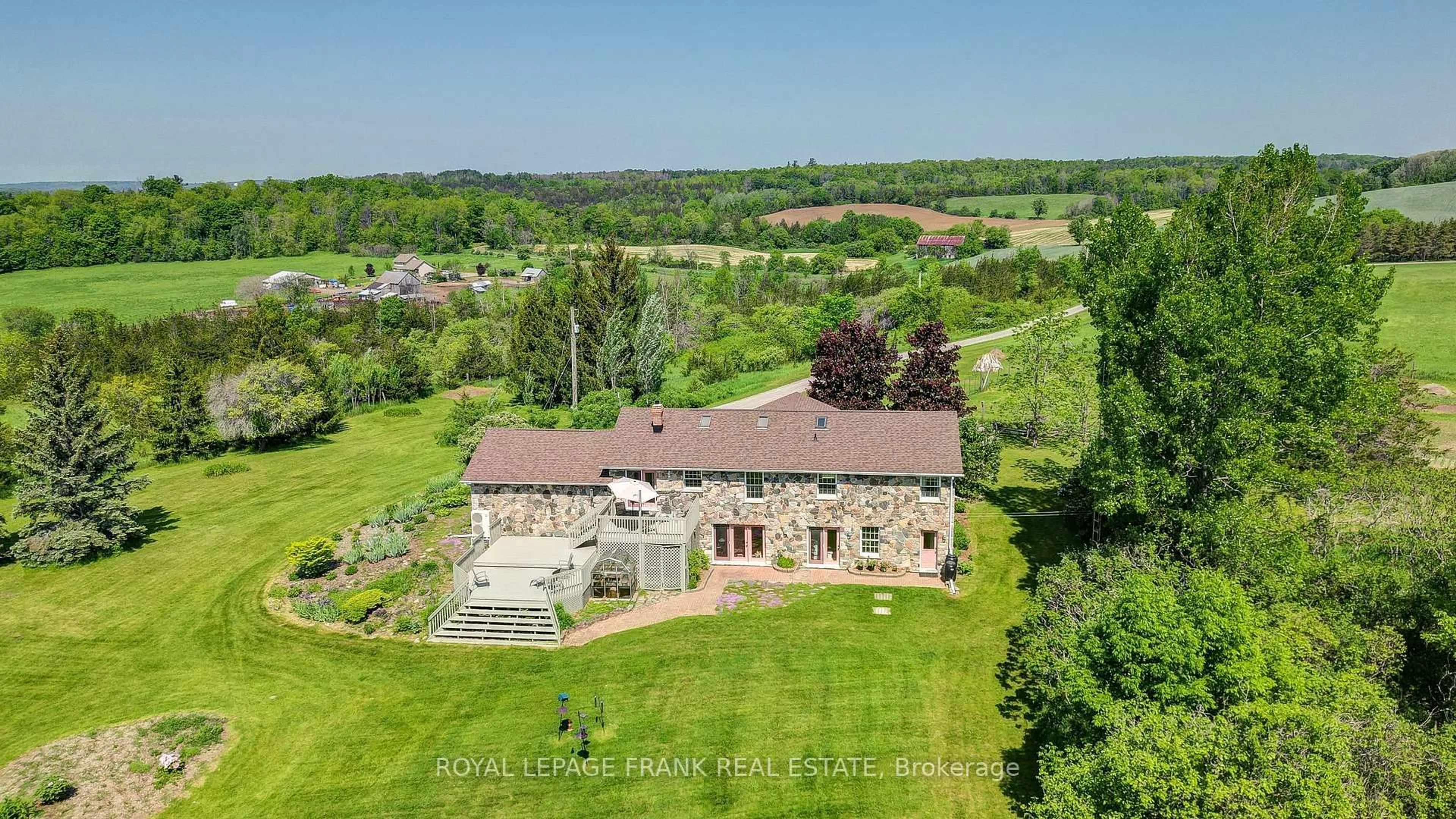 A pic from outside/outdoor area/front of a property/back of a property/a pic from drone, building for 3071 5th Line E, Trent Hills Ontario K0L 1L0