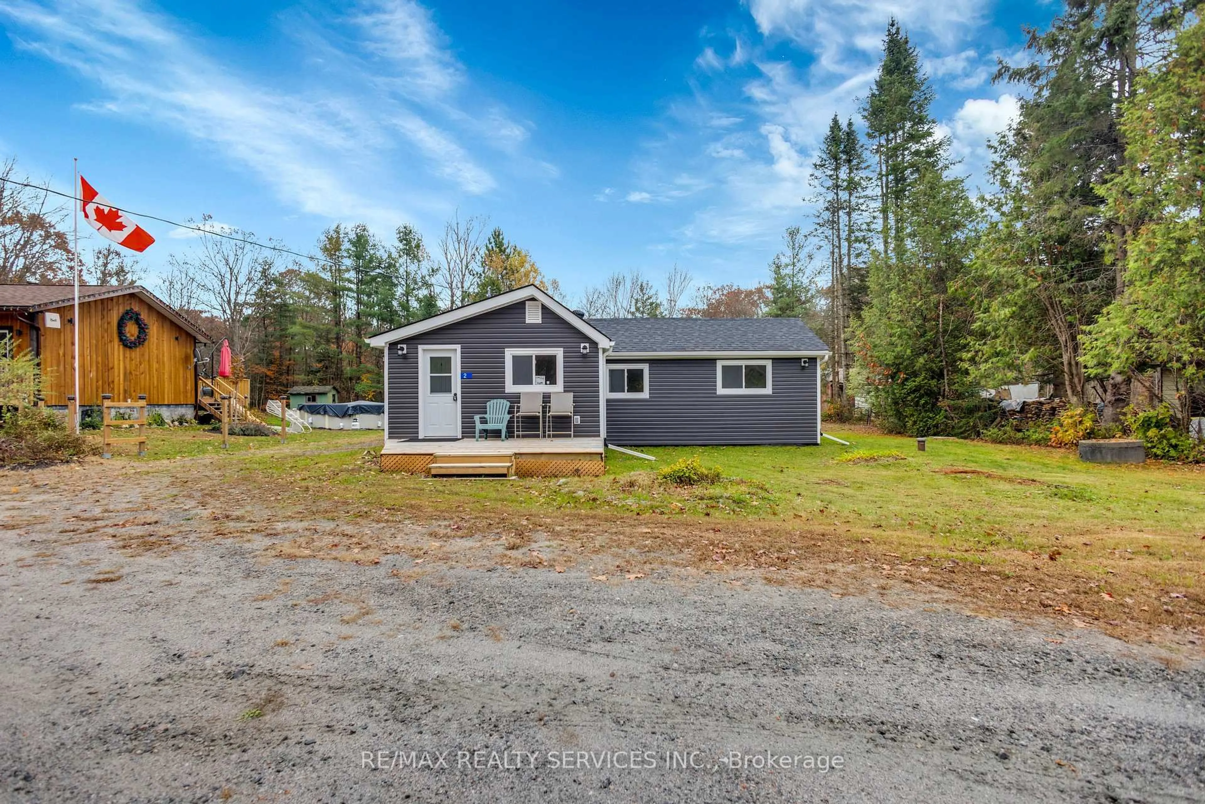 A pic from outside/outdoor area/front of a property/back of a property/a pic from drone, unknown for 7826 Lake Jospeh Rd, Georgian Bay Ontario P0B 1K0