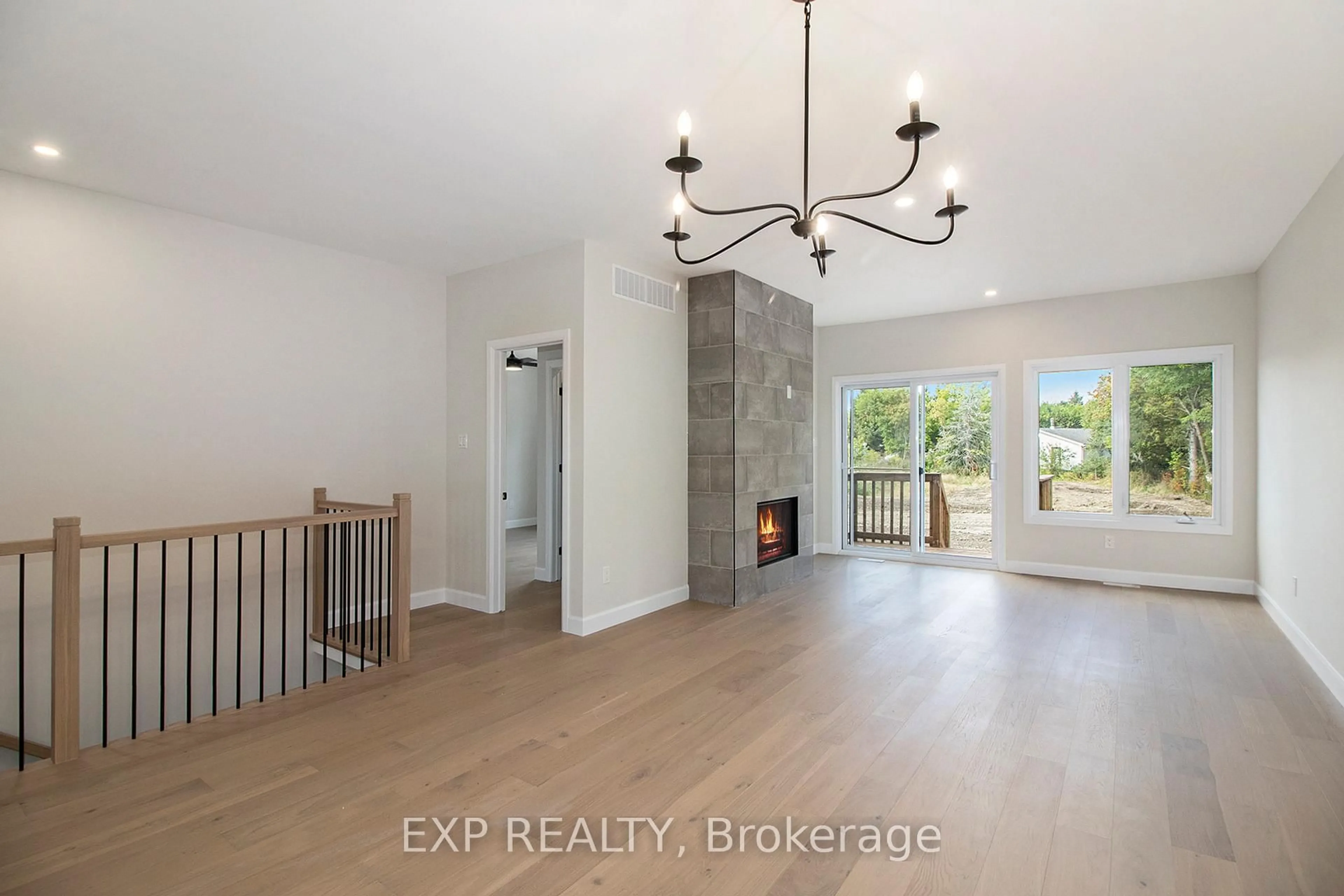 Indoor entryway for 775 Lacroix Rd, Clarence-Rockland Ontario K0A 2A0