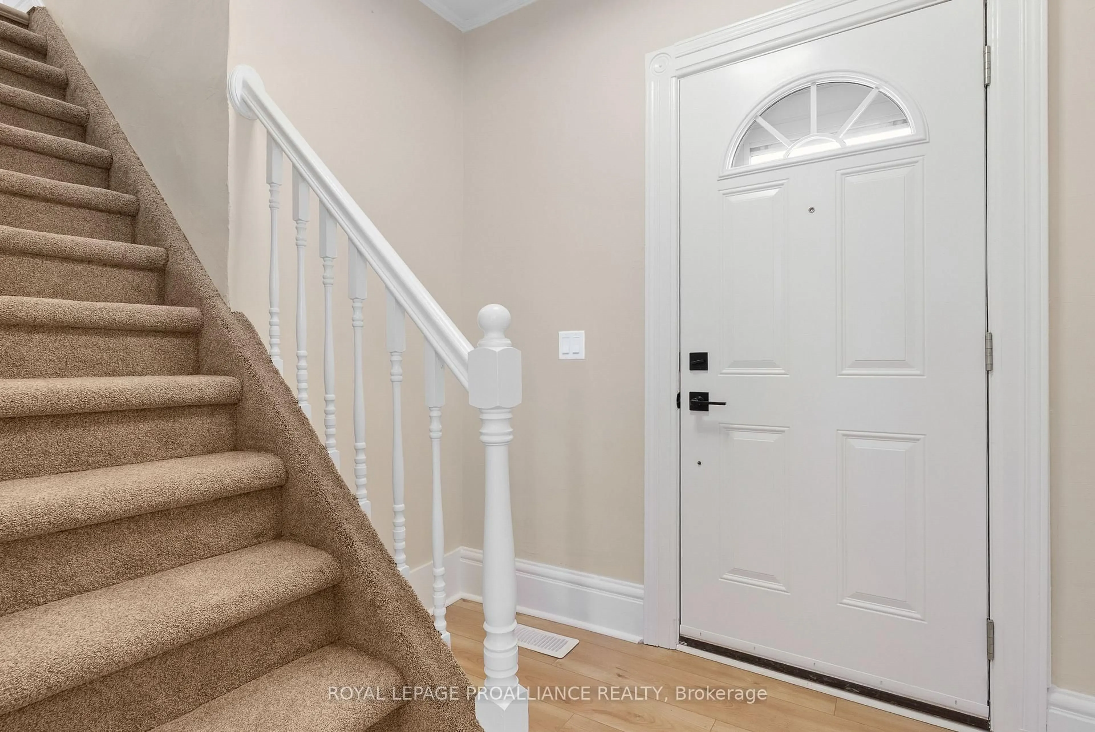 Indoor entryway for 97 Donald St, Belleville Ontario K8P 2J6