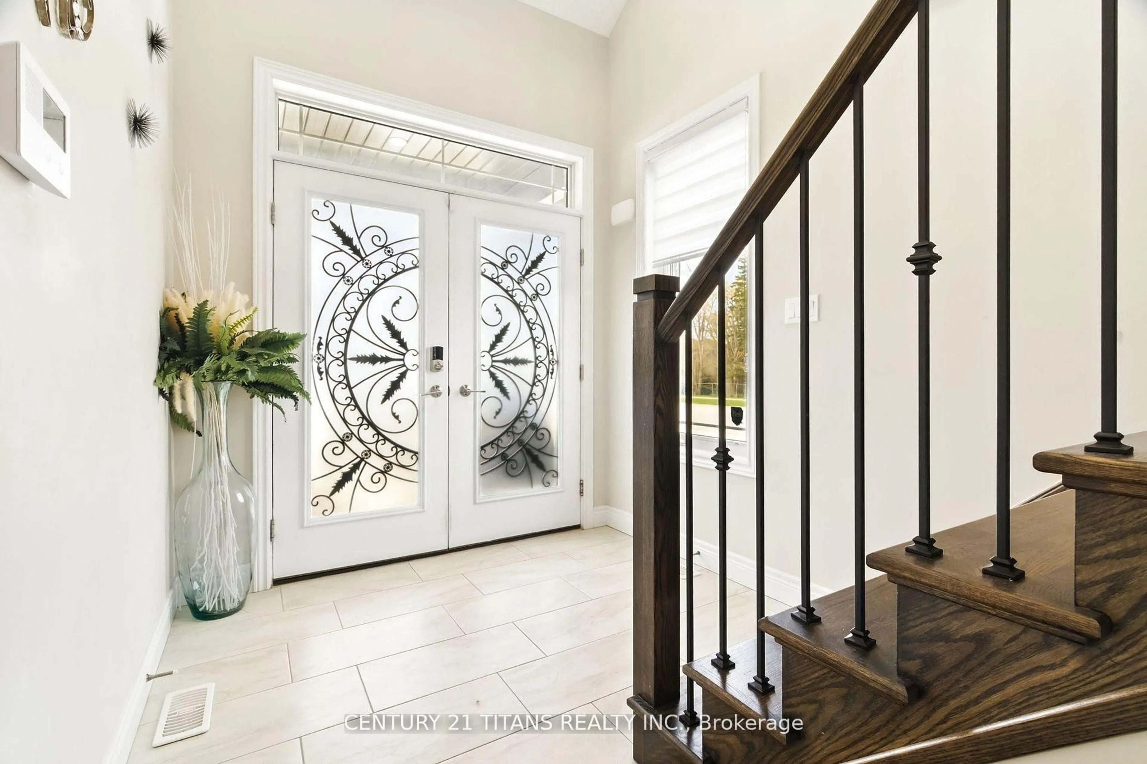 Indoor entryway for 2 Sparrow Cres, East Luther Grand Valley Ontario L9W 7P2