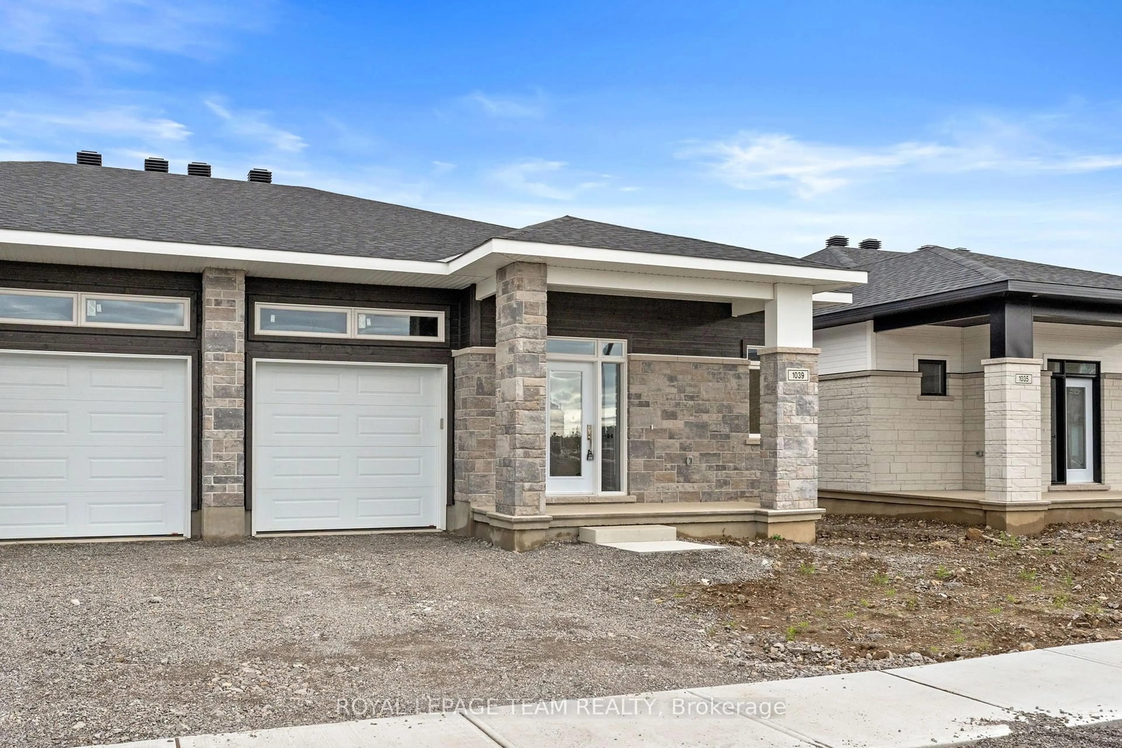 Home with brick exterior material, street for 1039 Moore St, Brockville Ontario K6V 0H1