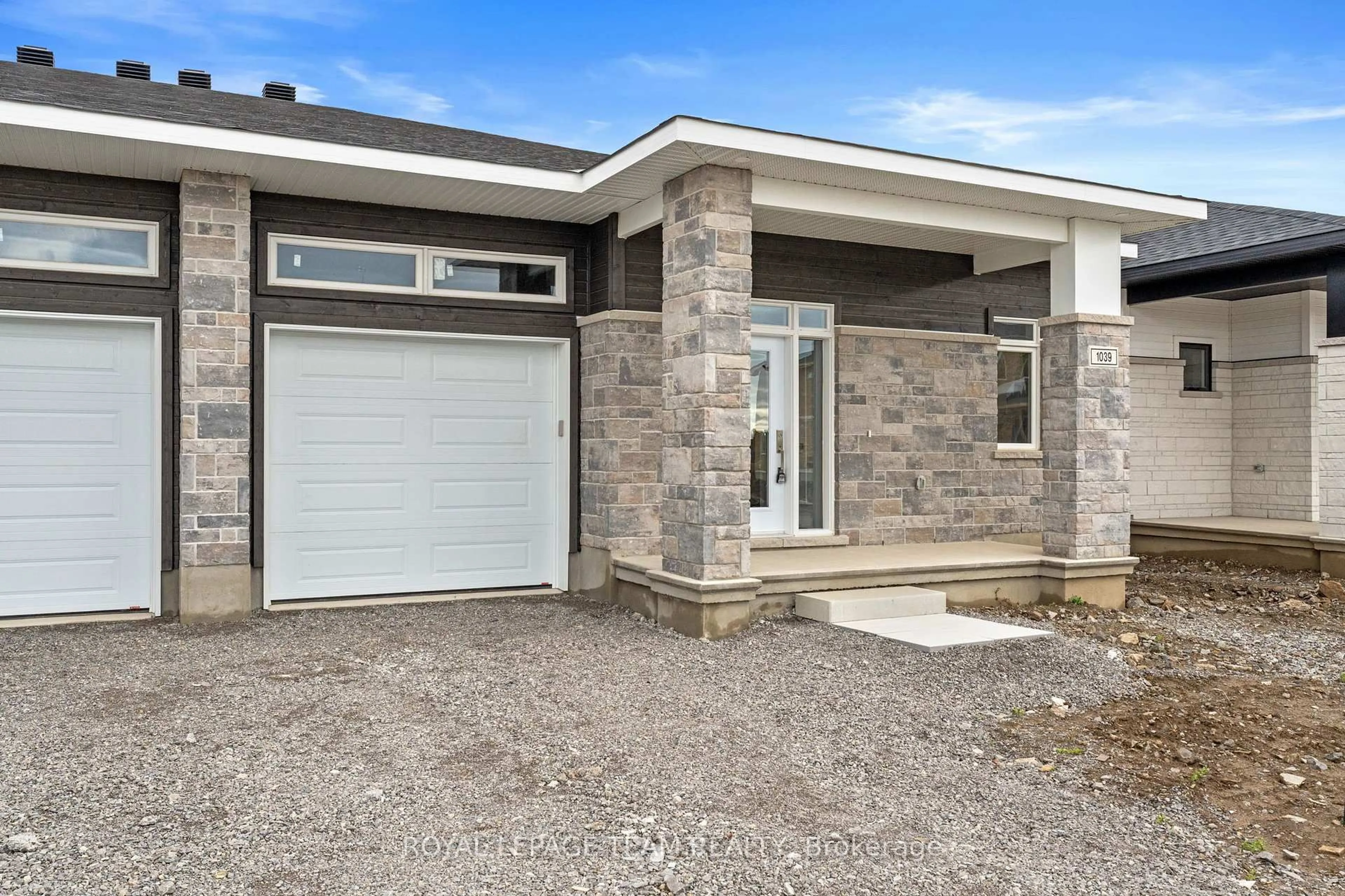 Home with brick exterior material, street for 1039 Moore St, Brockville Ontario K6V 0H1