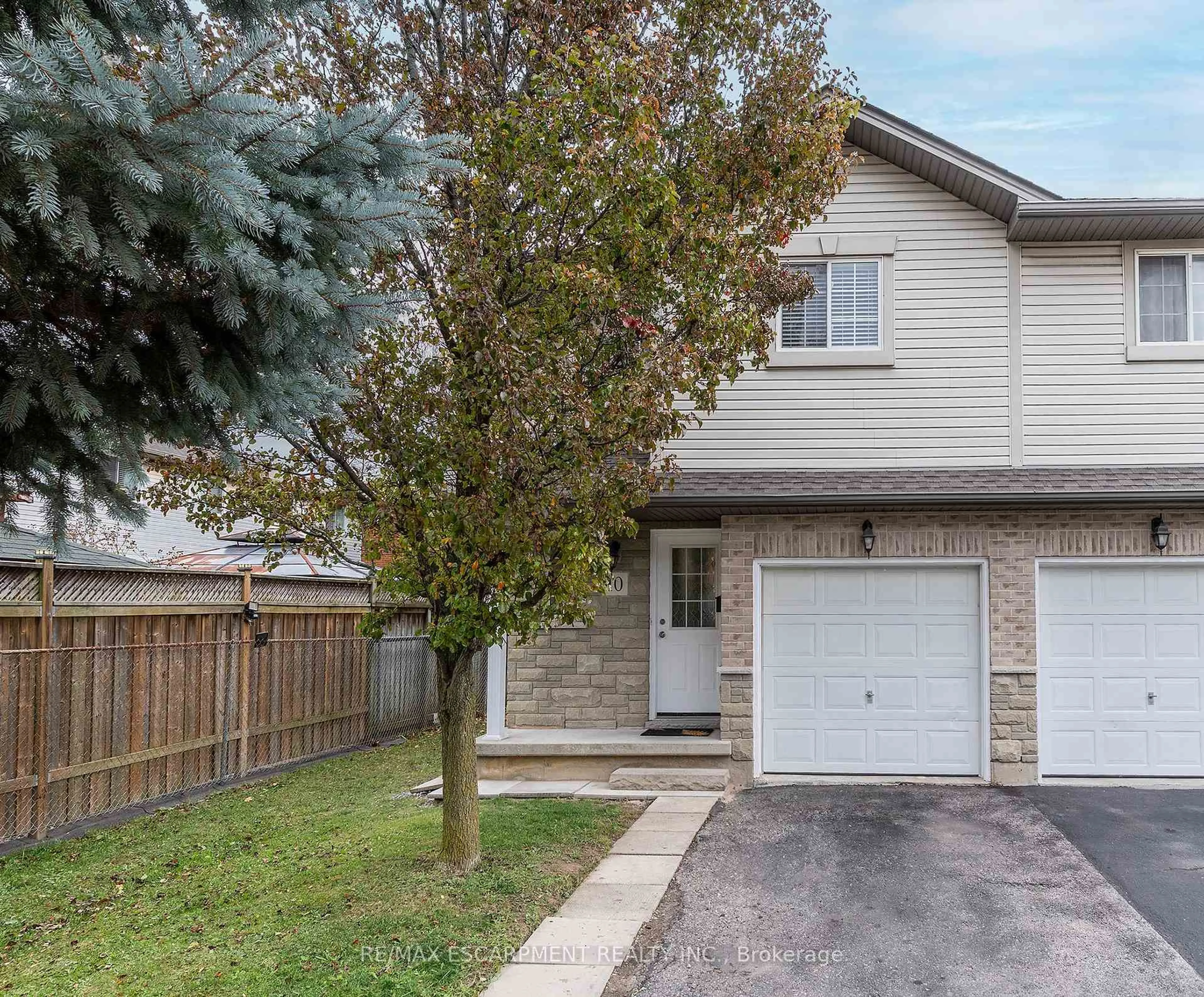 Unknown for 1523 Upper Gage Ave #10, Hamilton Ontario L8W 1E6