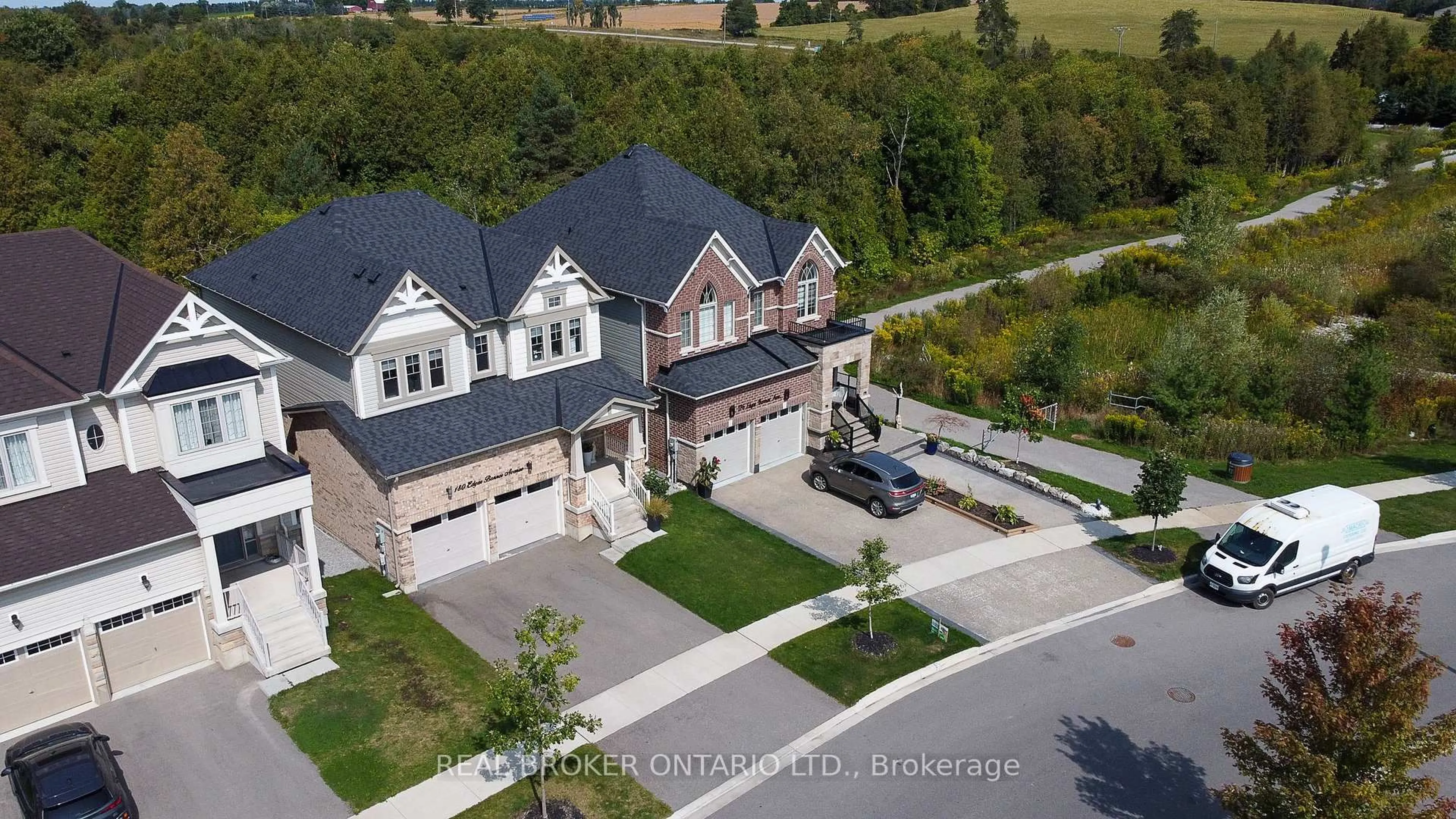 A pic from outside/outdoor area/front of a property/back of a property/a pic from drone, street for 180 Edgar Bonner Ave, Guelph/Eramosa Ontario N0B 2K0