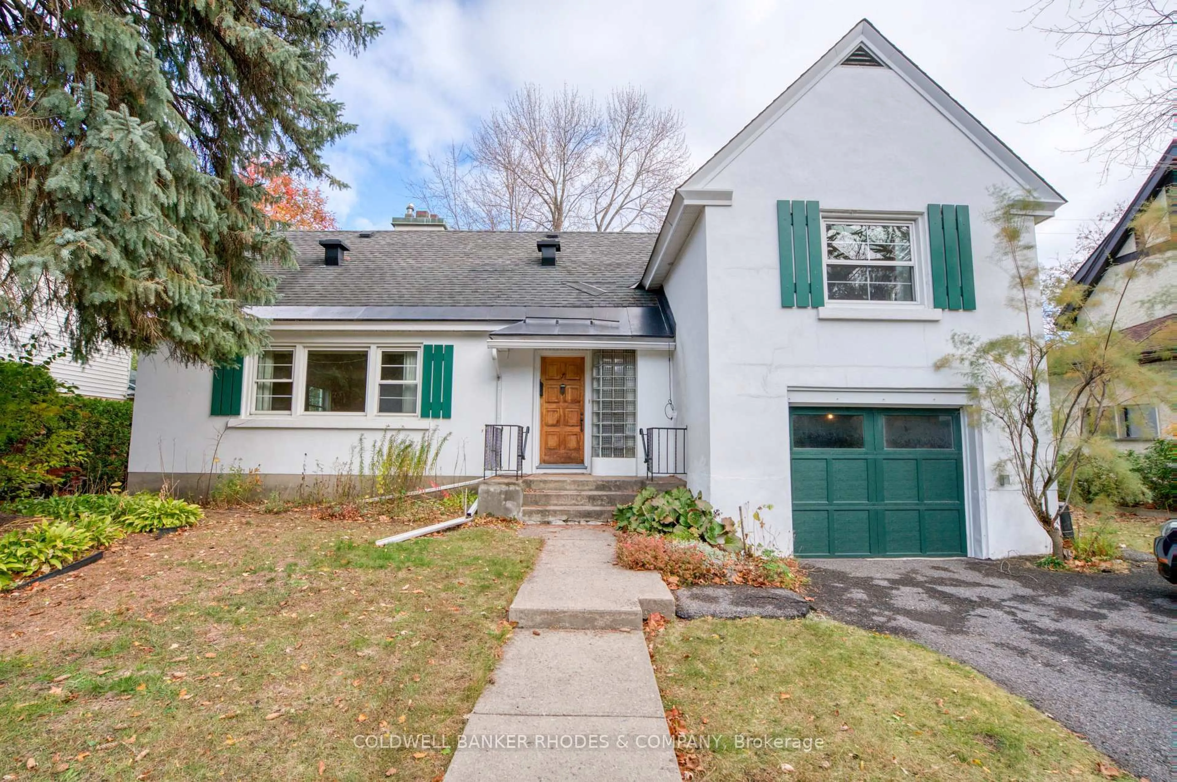 Home with brick exterior material, street for 7 Madawaska Dr, Ottawa Ontario K1S 3G5