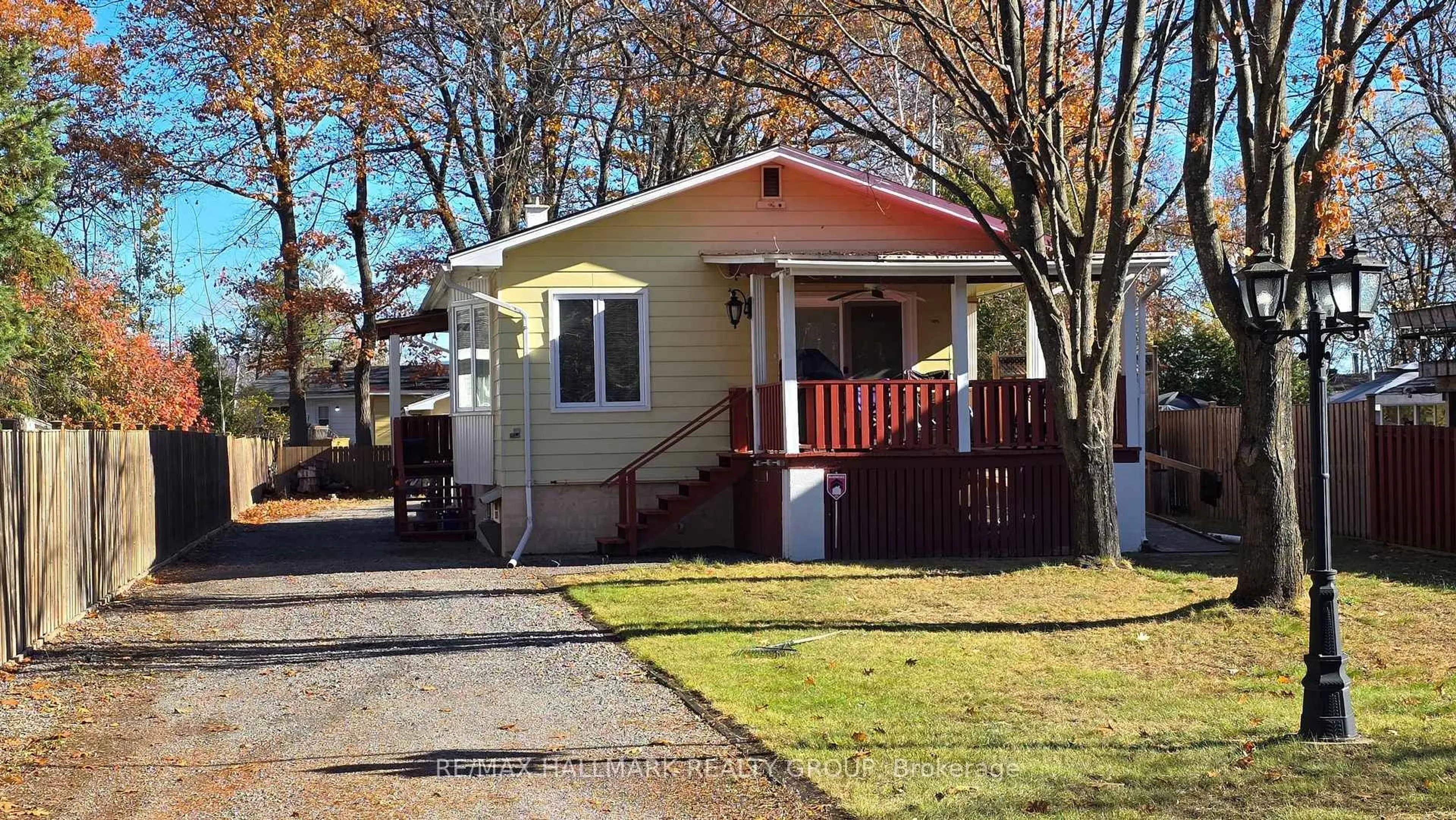 Home with vinyl exterior material, street for 266 Baldwin St, Ottawa Ontario K0A 3M0