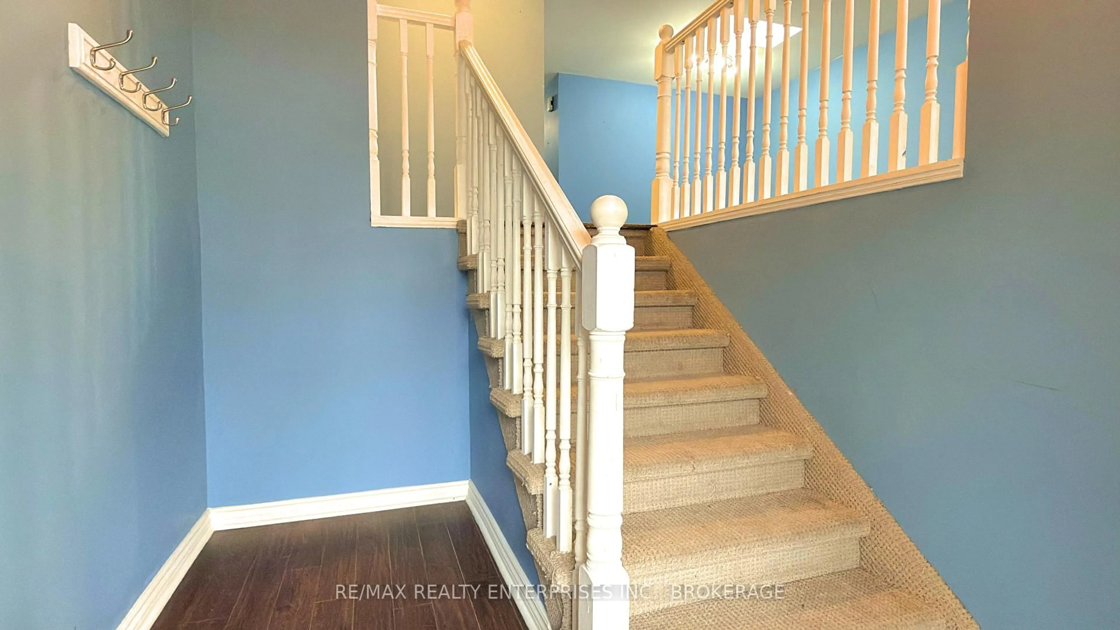Stairs for 22 Ravine Rd, St. Catharines Ontario L2P 3A7