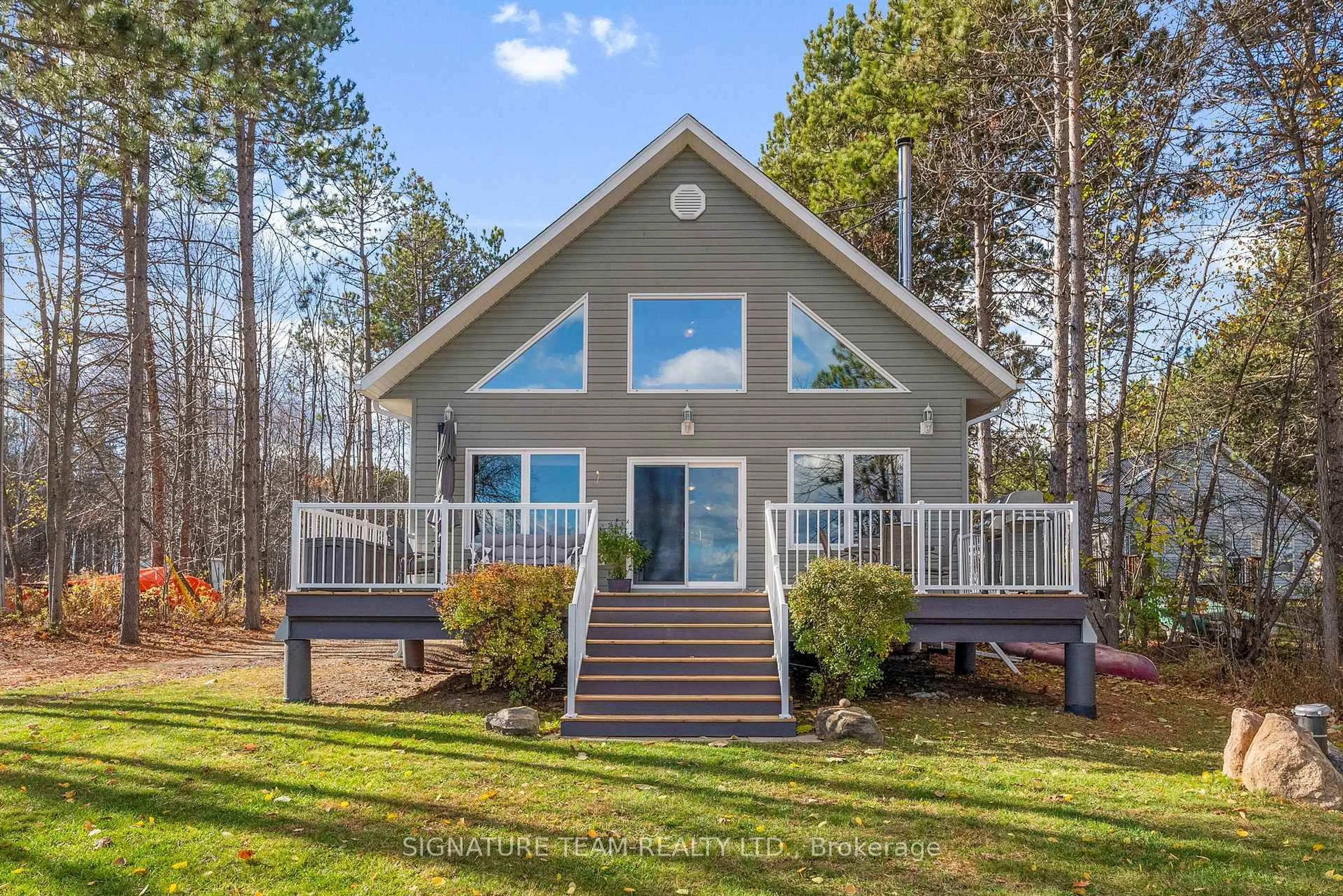 Home with vinyl exterior material, water/lake/river/ocean view for 273 Beaudry Lane, Eganville Ontario K0J 1T0