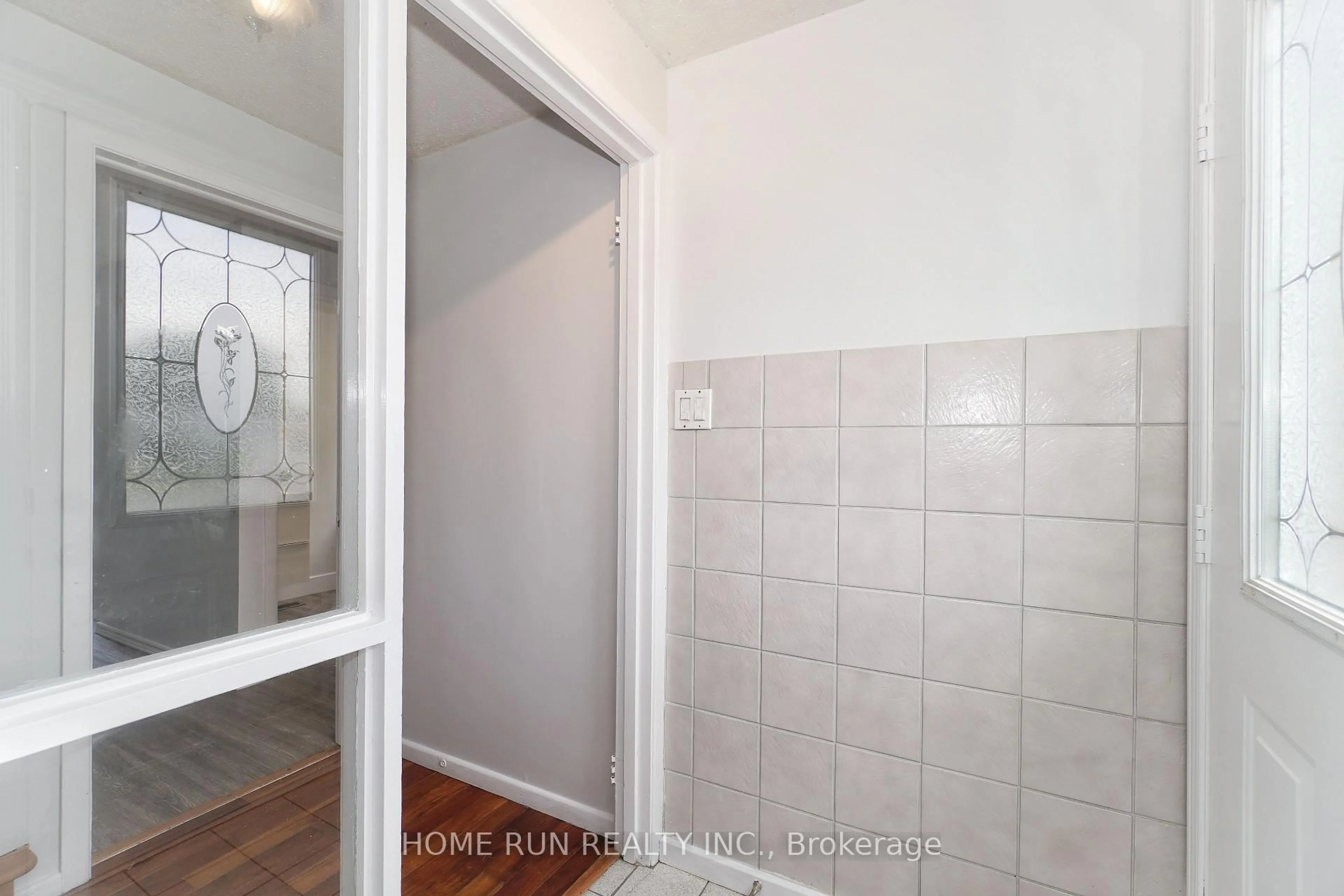 Unknown for 1292 Meadowlands Dr, Ottawa Ontario K2E 6K5