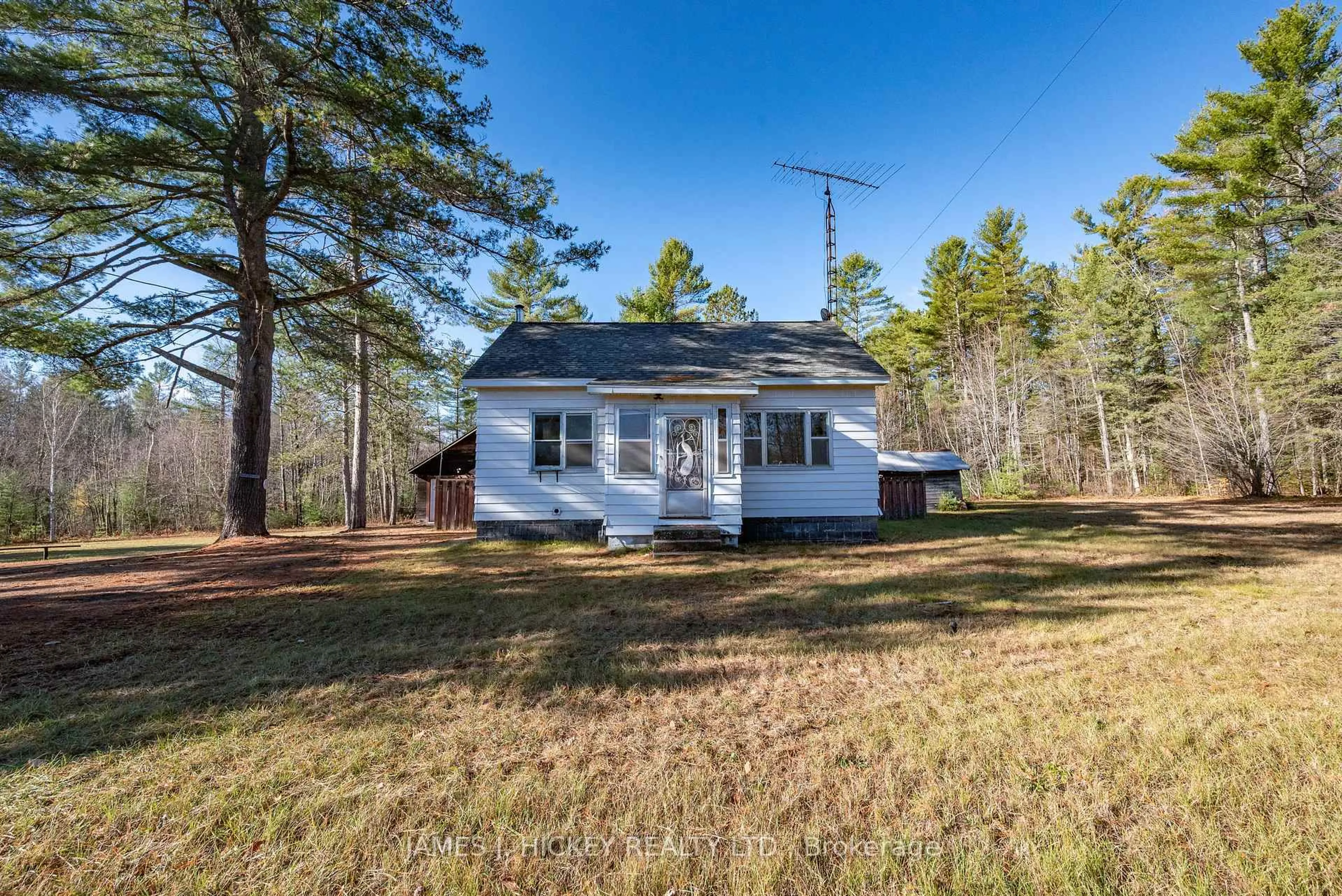 A pic from outside/outdoor area/front of a property/back of a property/a pic from drone, unknown for 32359 Hwy 17 Highway, Deep River Ontario K0J 1P0