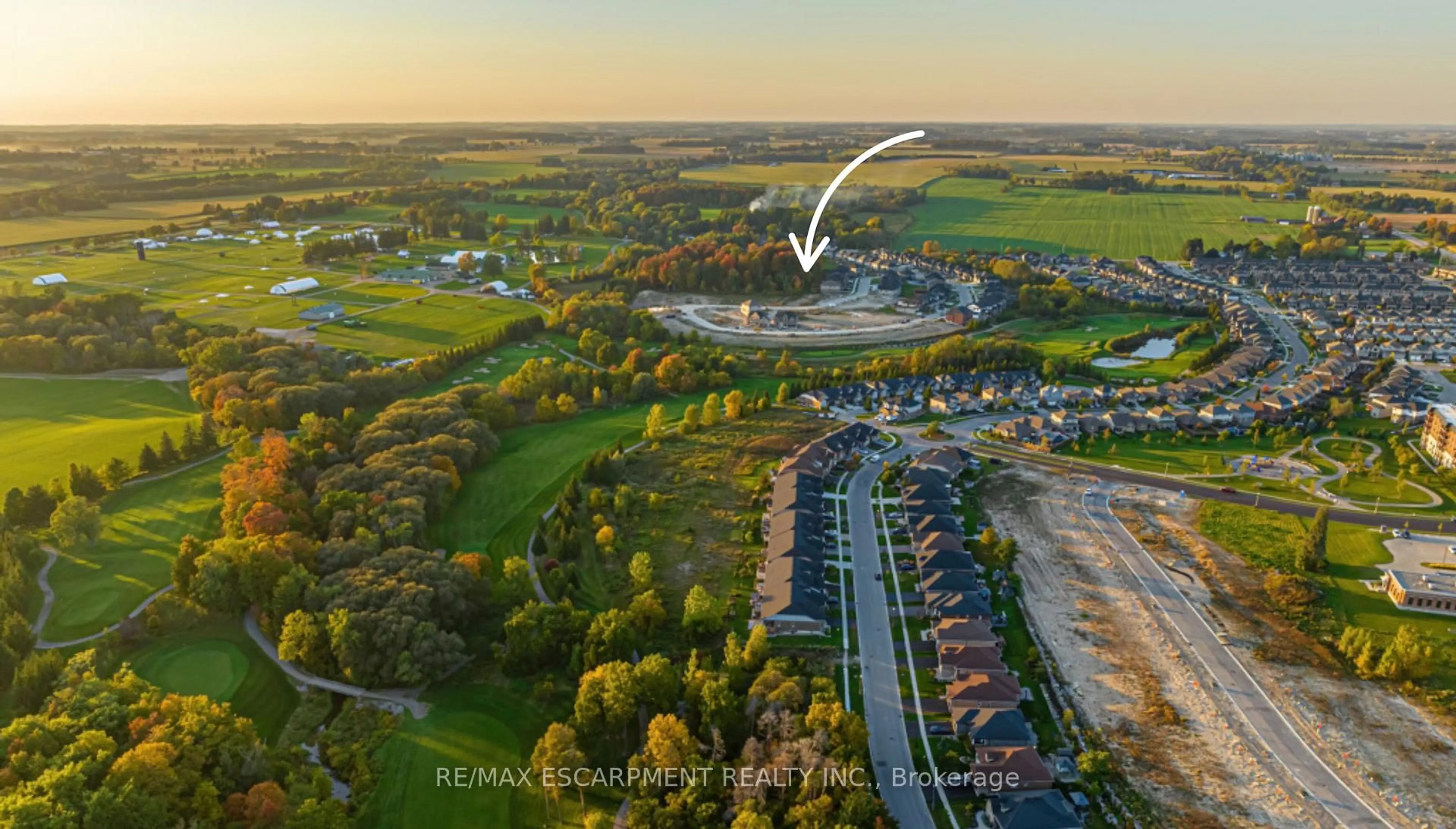 A pic from outside/outdoor area/front of a property/back of a property/a pic from drone, street for 455 Masters Dr, Woodstock Ontario N4T 0L2