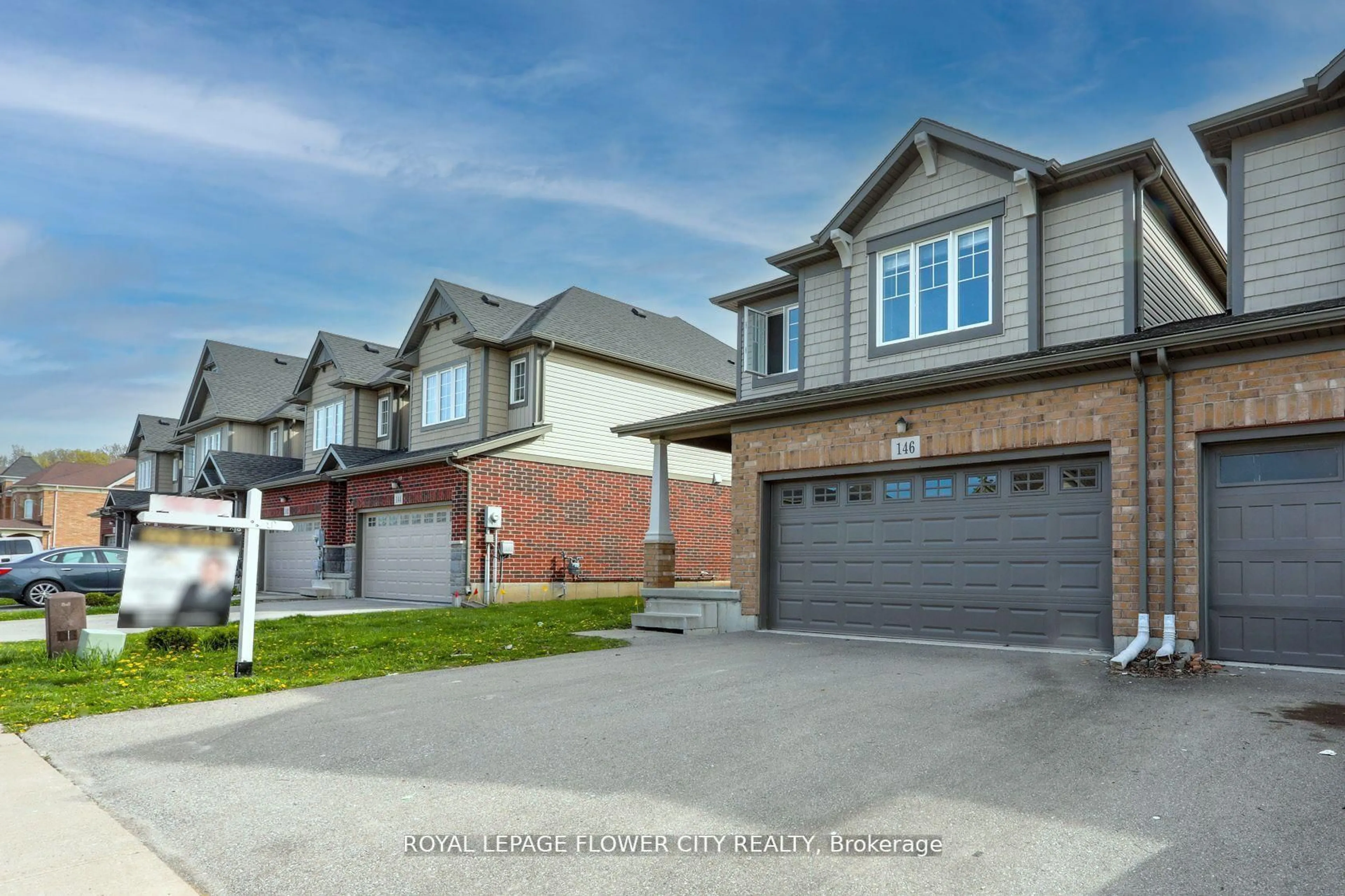 Home with brick exterior material, street for 146 Winterberry Blvd, Thorold Ontario L2V 0C1