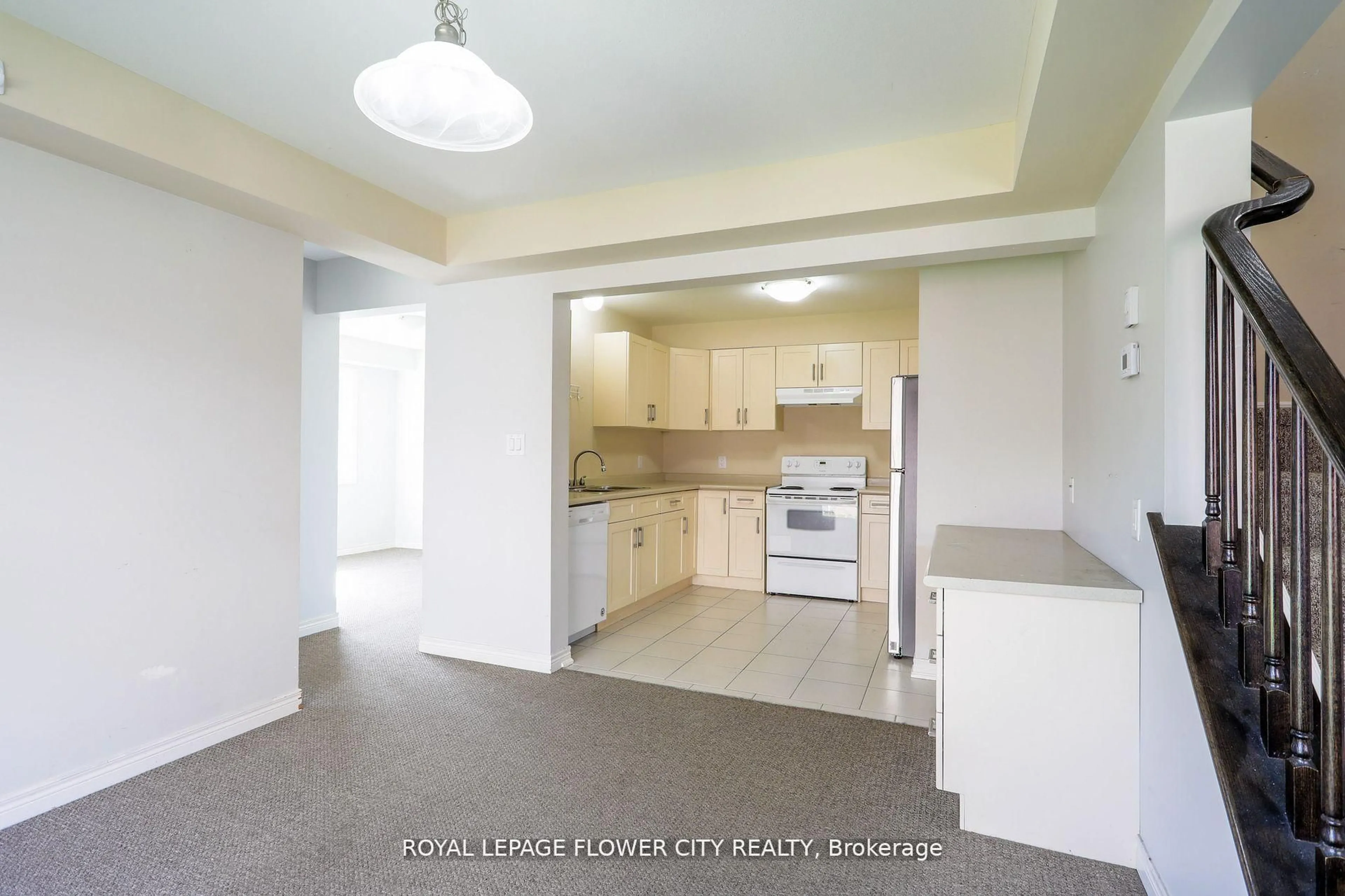 Standard kitchen, unknown for 146 Winterberry Blvd, Thorold Ontario L2V 0C1