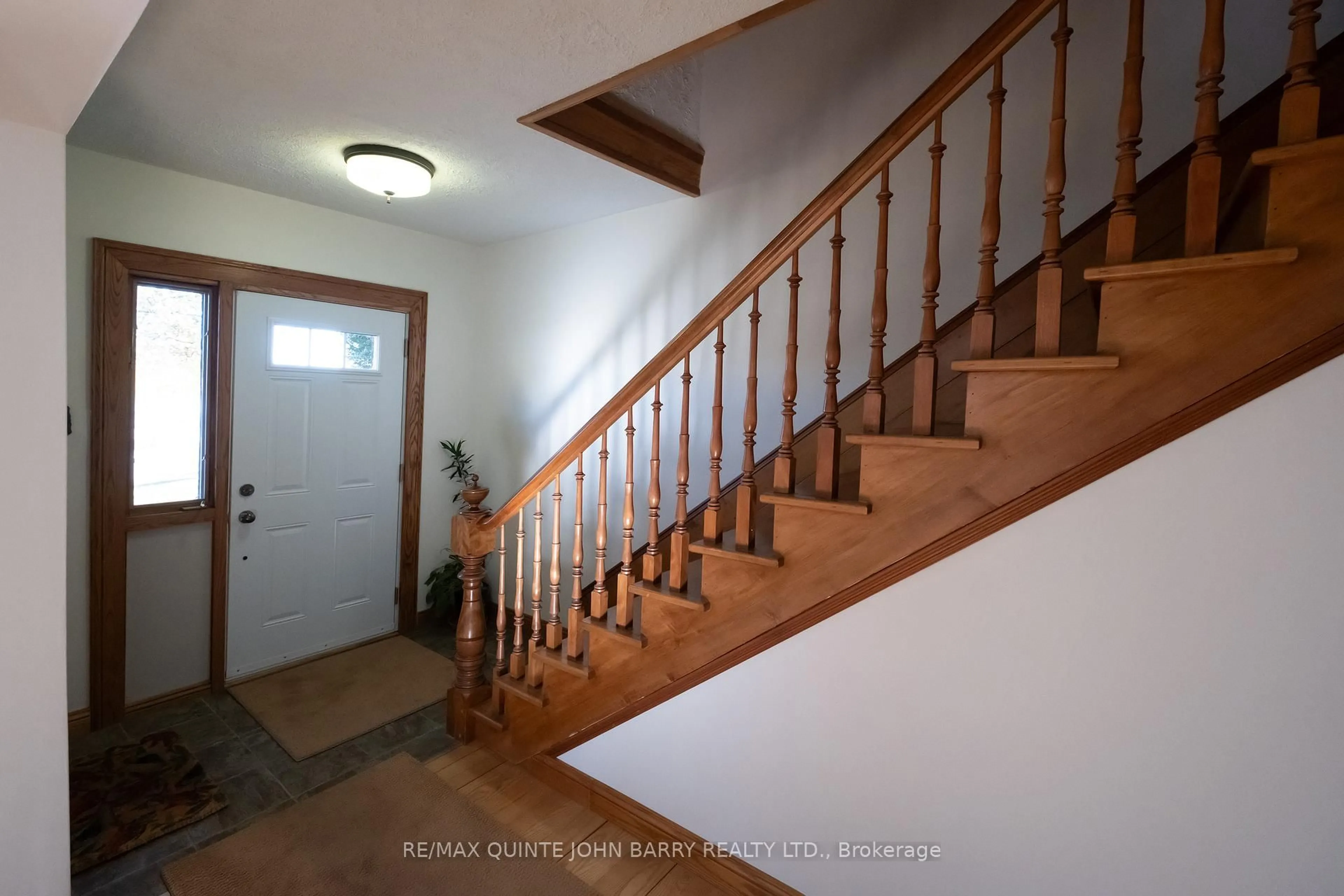 Unknown for 23 South St, Quinte West Ontario K8V 1P8