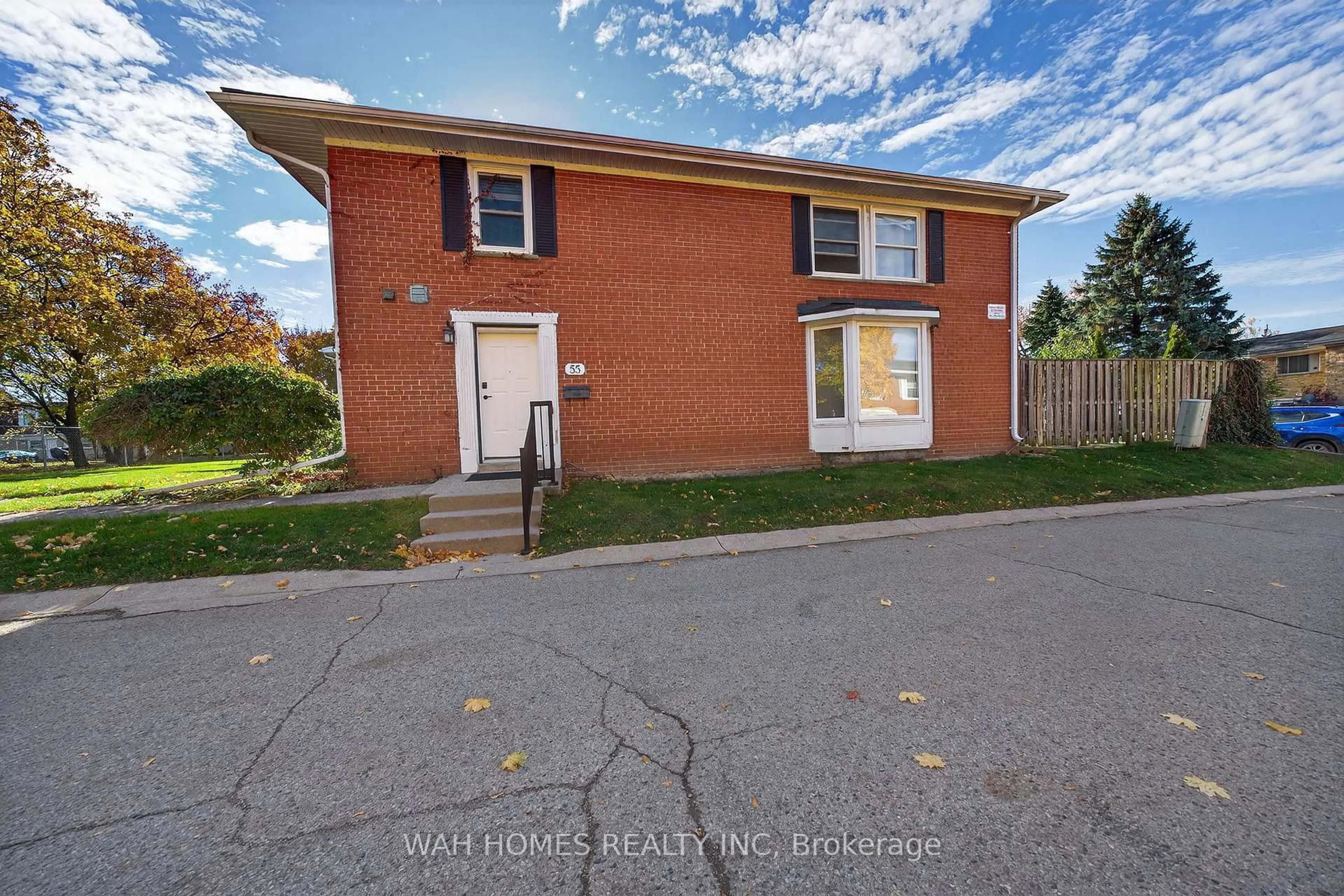 Home with brick exterior material, street for 55 Arbour Glen Cres, London East Ontario N5Y 1Z9