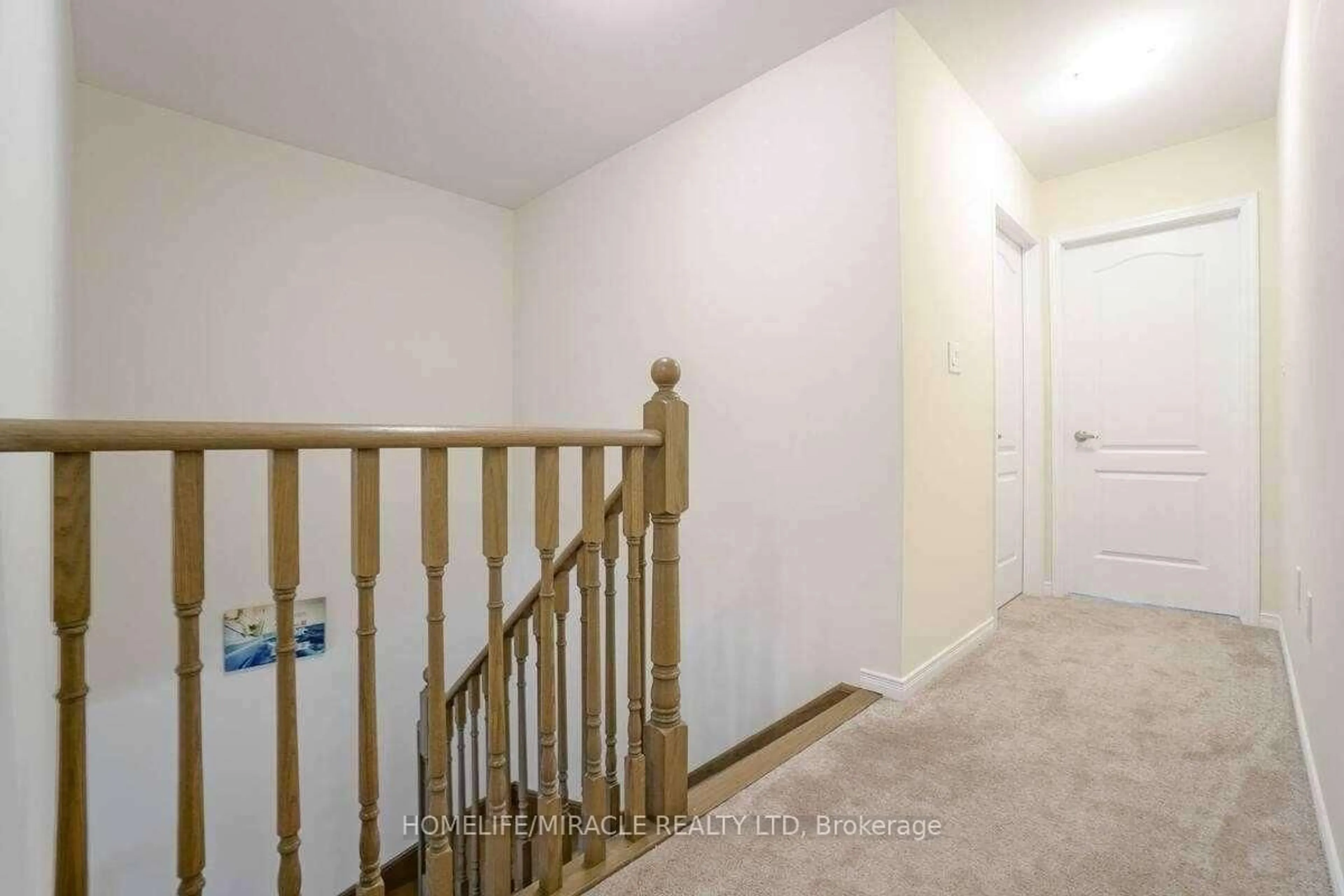 Unknown for 7 Esther Cres, Thorold Ontario L3B 0E9