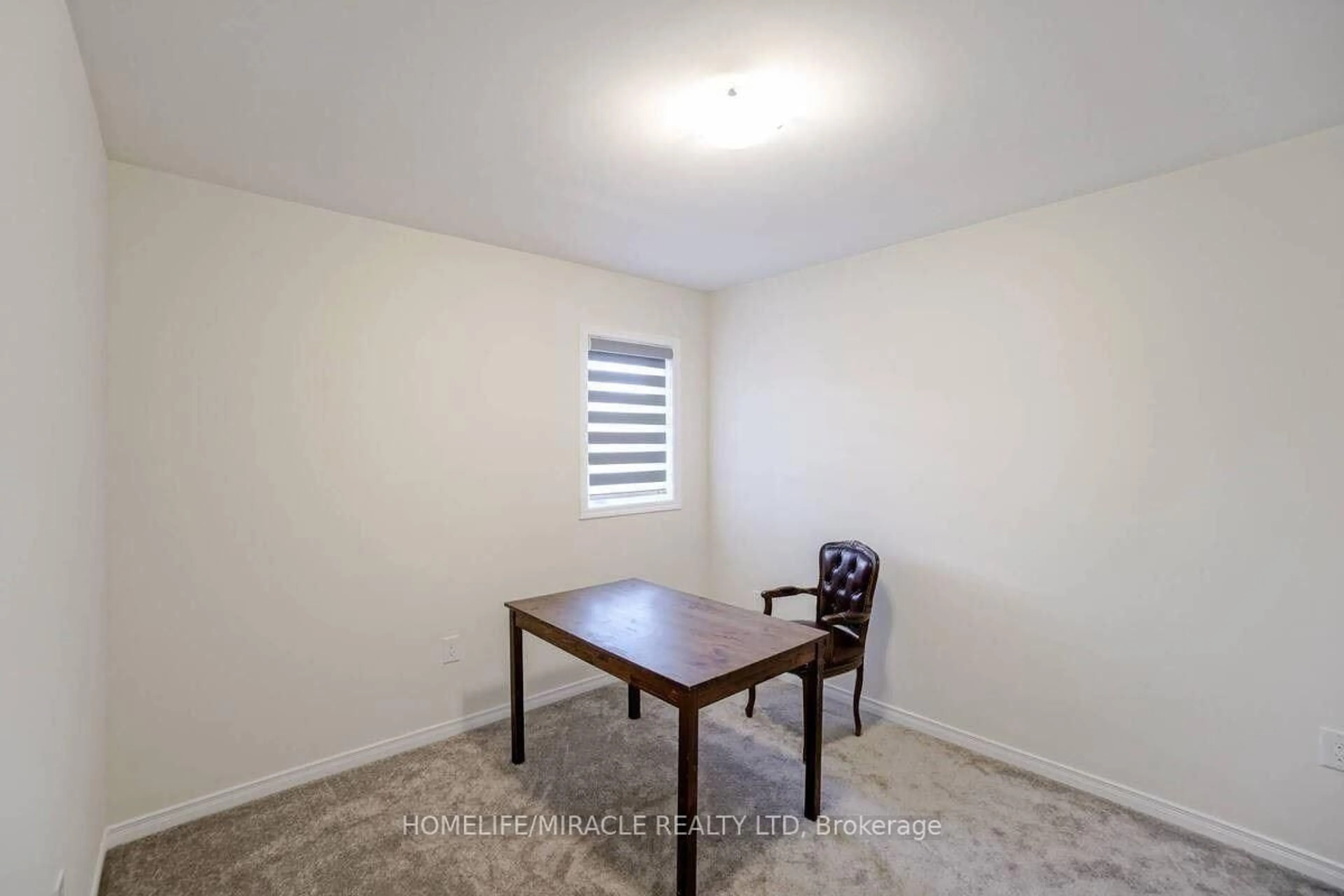 A pic of a room for 7 Esther Cres, Thorold Ontario L3B 0E9