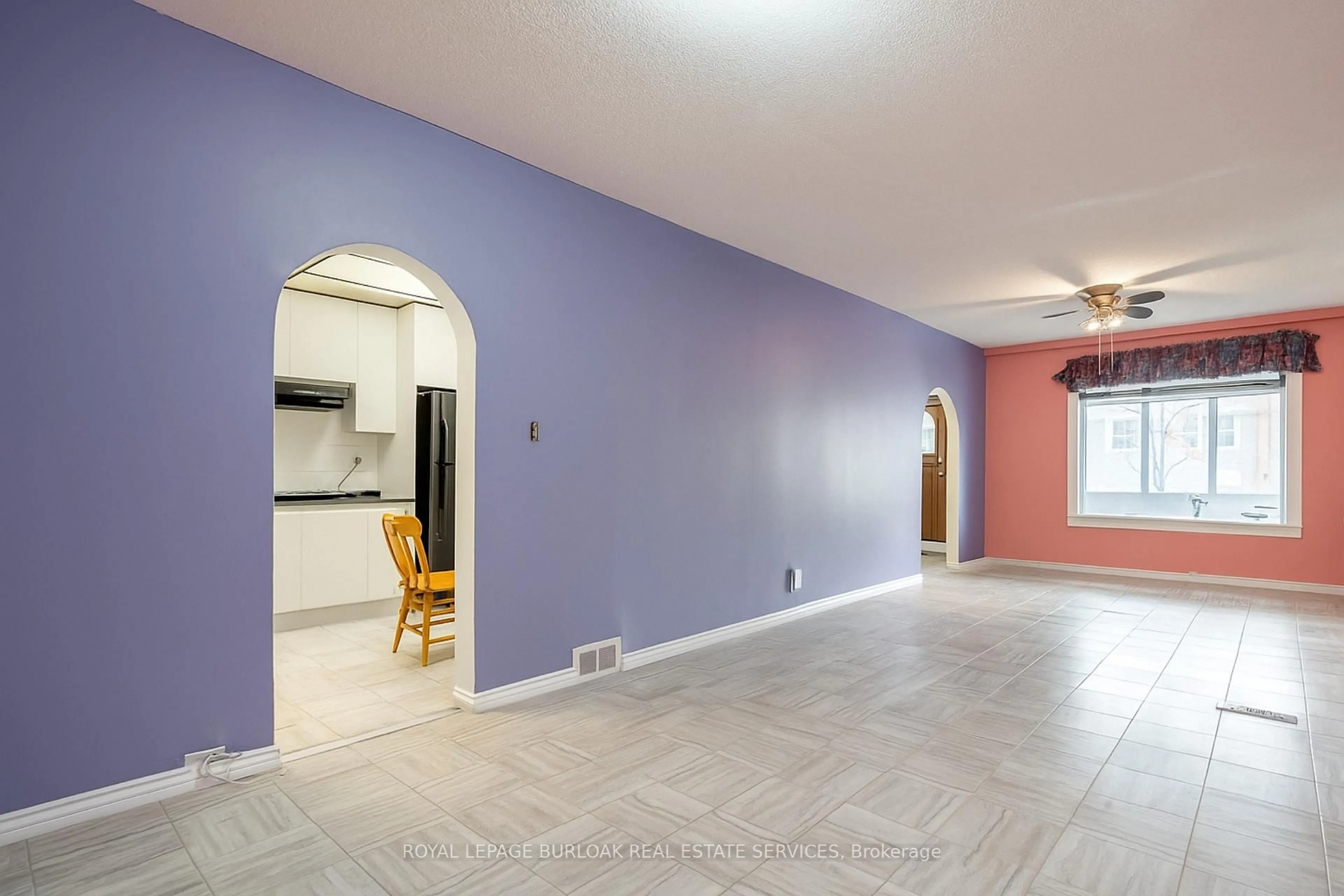 A pic of a room for 980 King St, Hamilton Ontario L8M 1C5