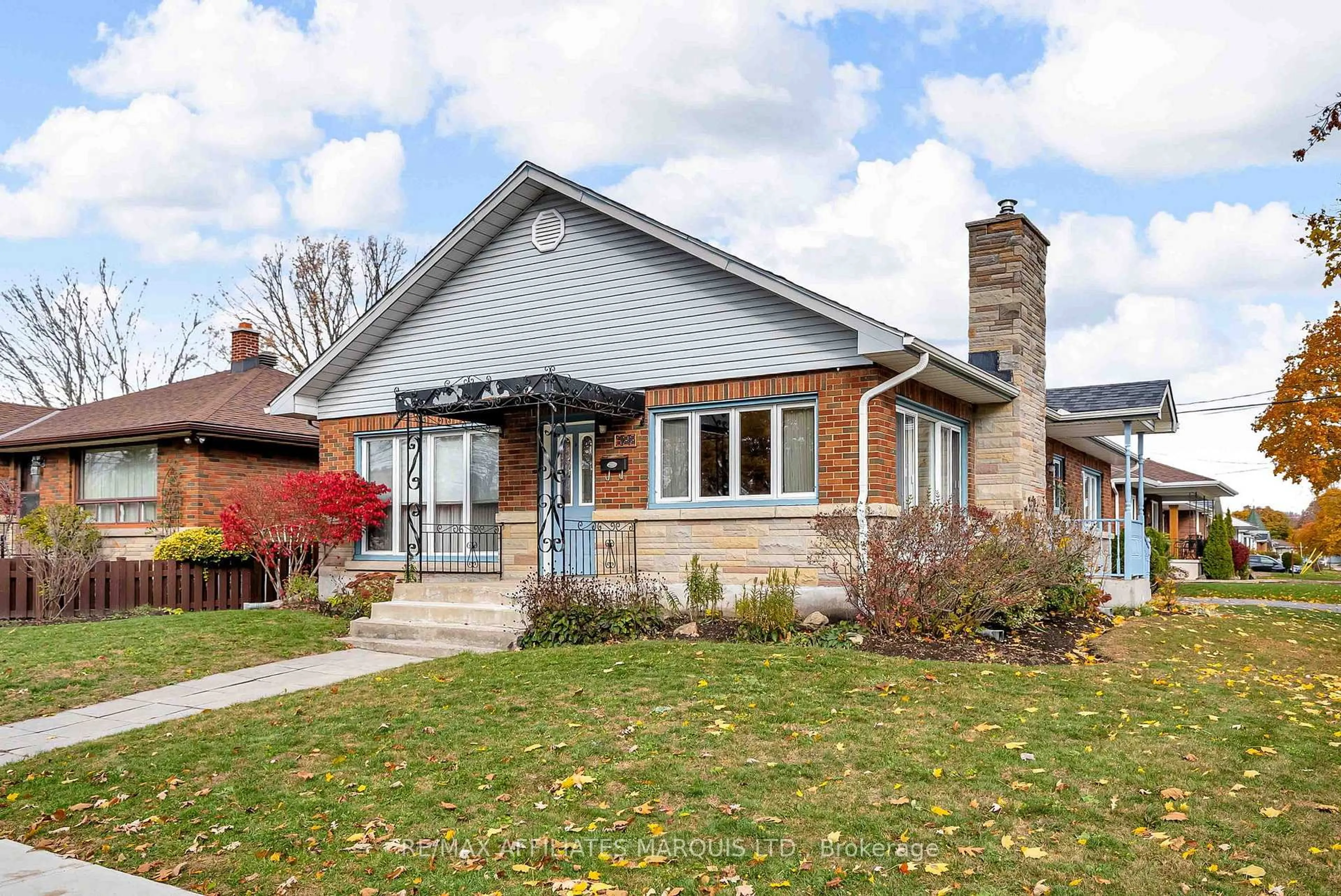 Home with brick exterior material, street for 622 Guy St, Cornwall Ontario K6H 4W1