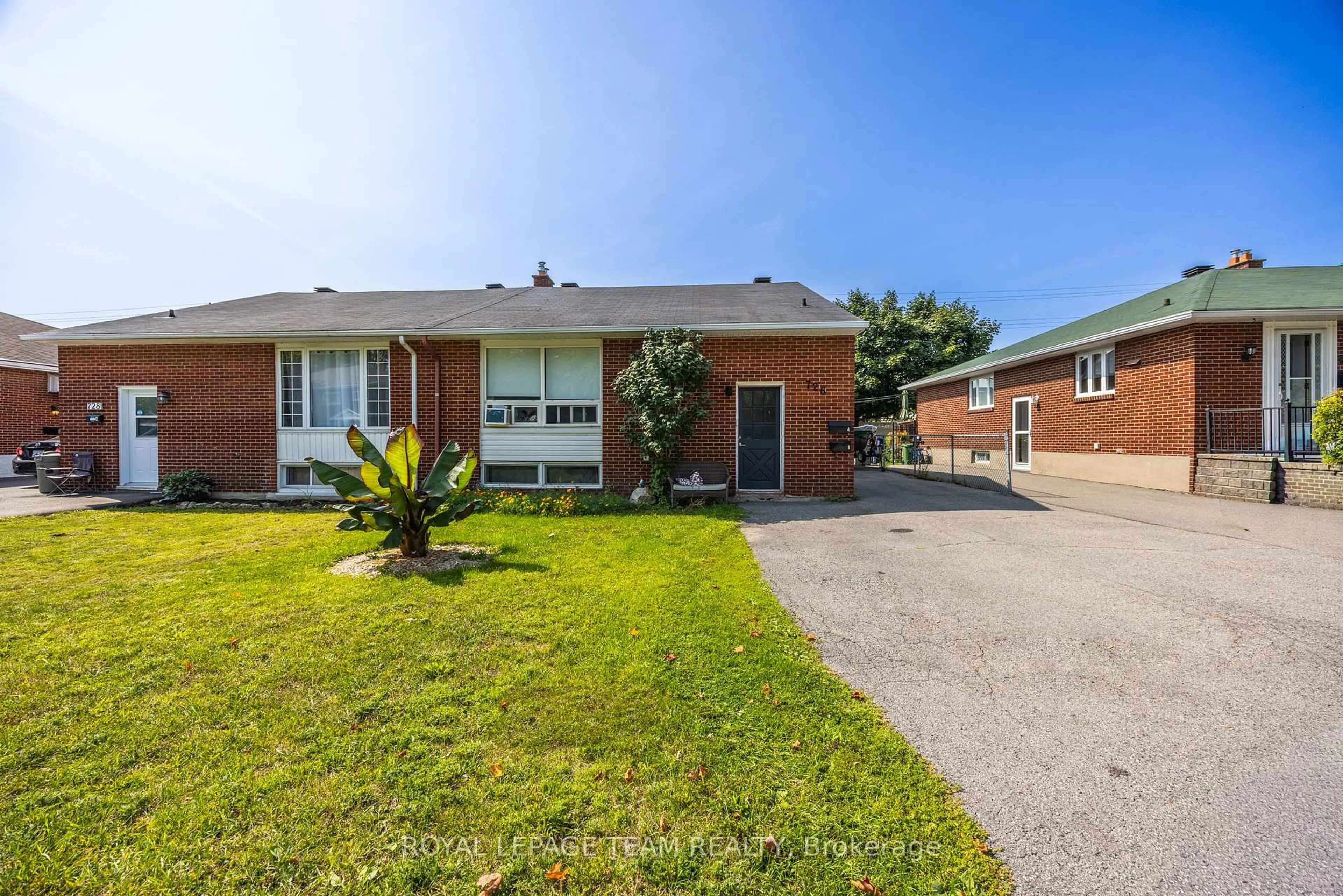 Home with brick exterior material, street for 726 Cummings Ave, Ottawa Ontario K1K 2L1