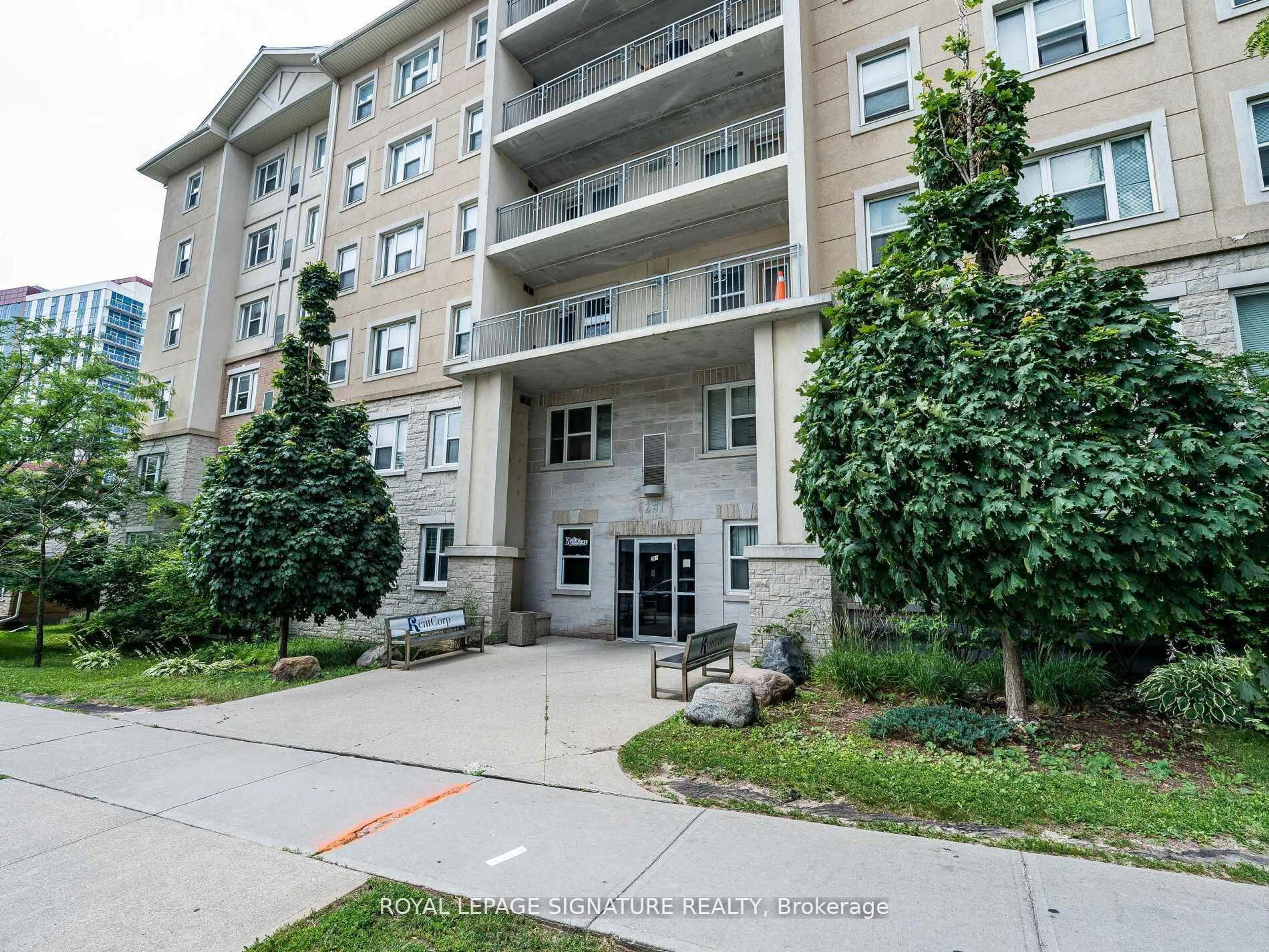 Unknown for 251 Lester St #206, Waterloo Ontario N2L 3W6
