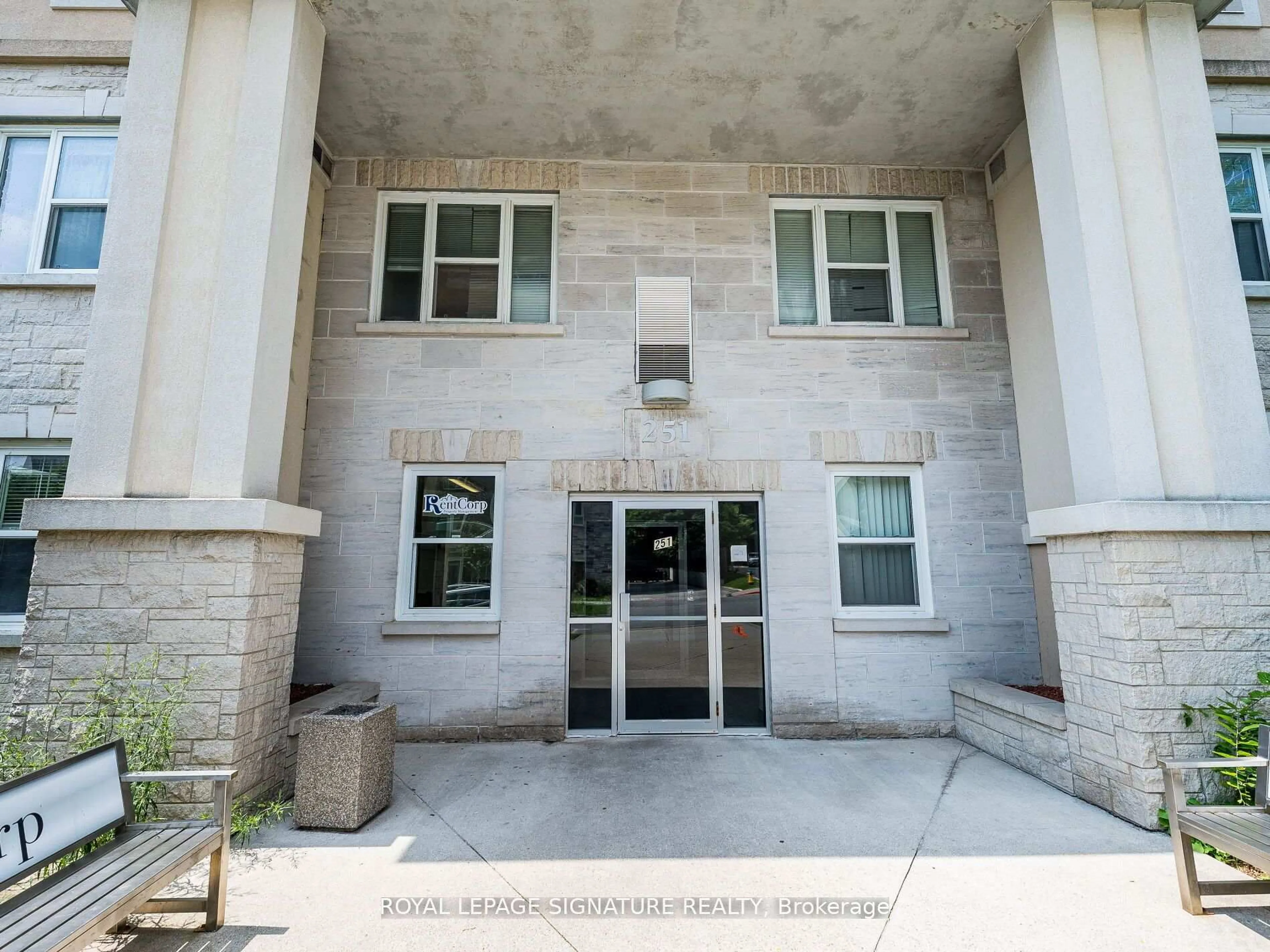 Indoor foyer for 251 Lester St #206, Waterloo Ontario N2L 3W6