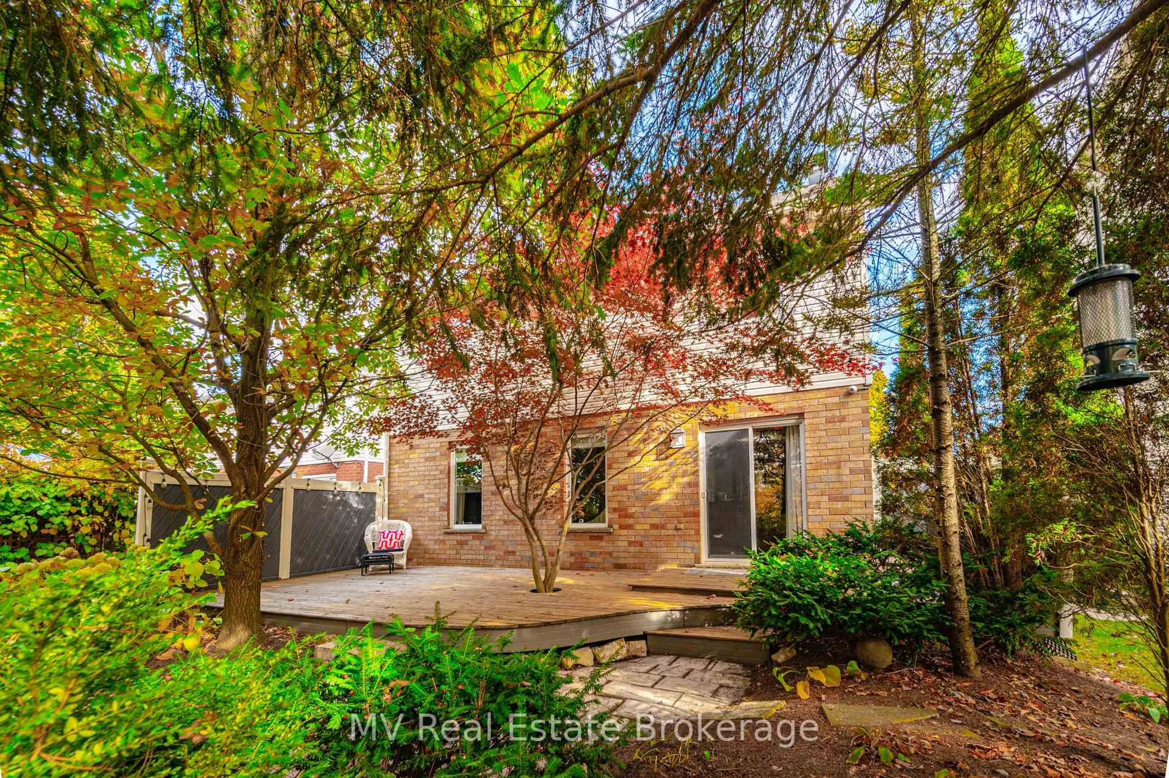 A pic from outside/outdoor area/front of a property/back of a property/a pic from drone, street for 67 Pattison Pl, Centre Wellington Ontario N1M 3V3