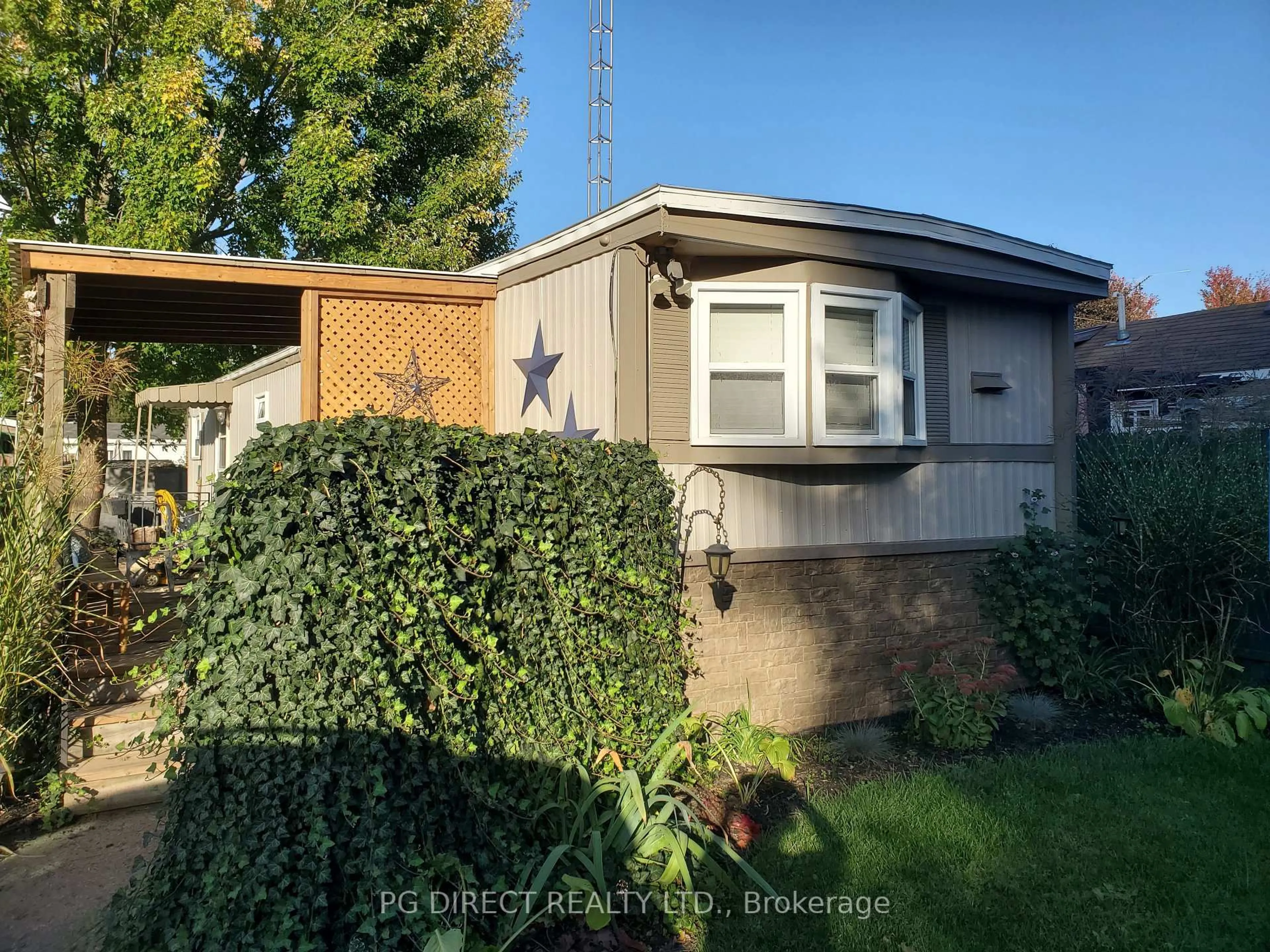 Home with vinyl exterior material, street for 9480 Longwoods Rd #5, Chatham-Kent Ontario N7M 5J7