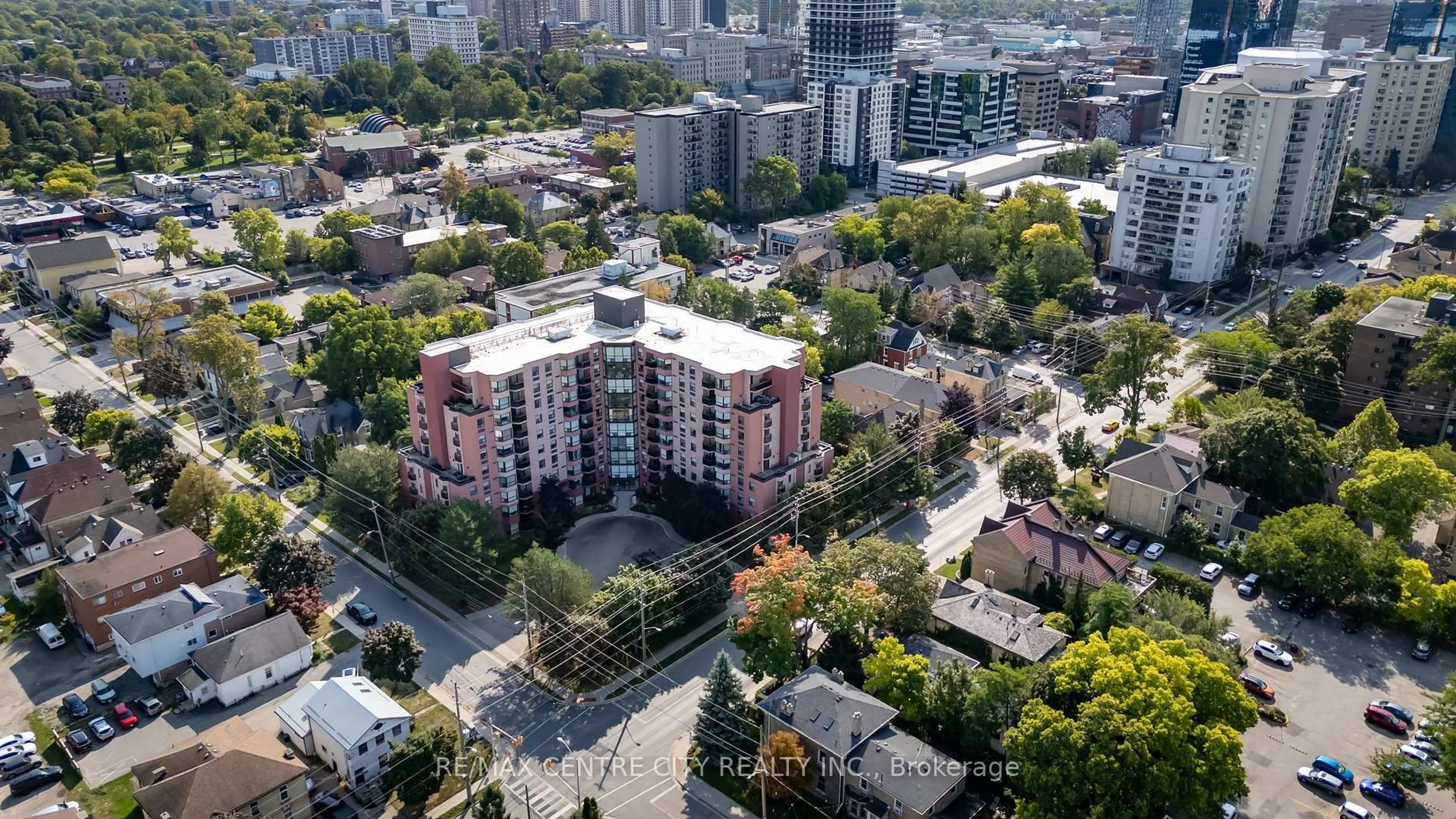 A pic from outside/outdoor area/front of a property/back of a property/a pic from drone, city buildings view from balcony for 600 Talbot St #103, London East Ontario N6A 5L9