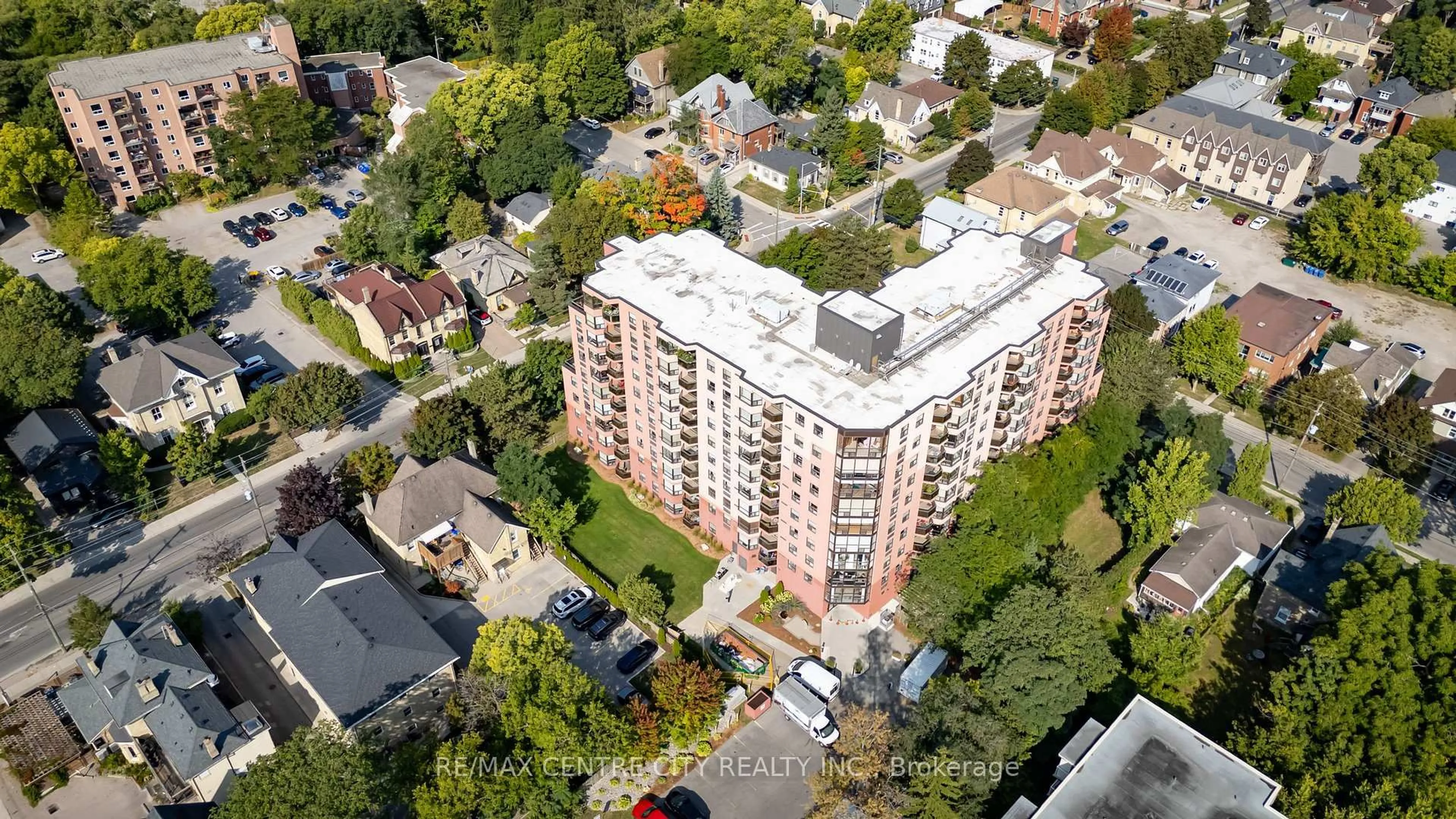 A pic from outside/outdoor area/front of a property/back of a property/a pic from drone, city buildings view from balcony for 600 Talbot St #103, London East Ontario N6A 5L9