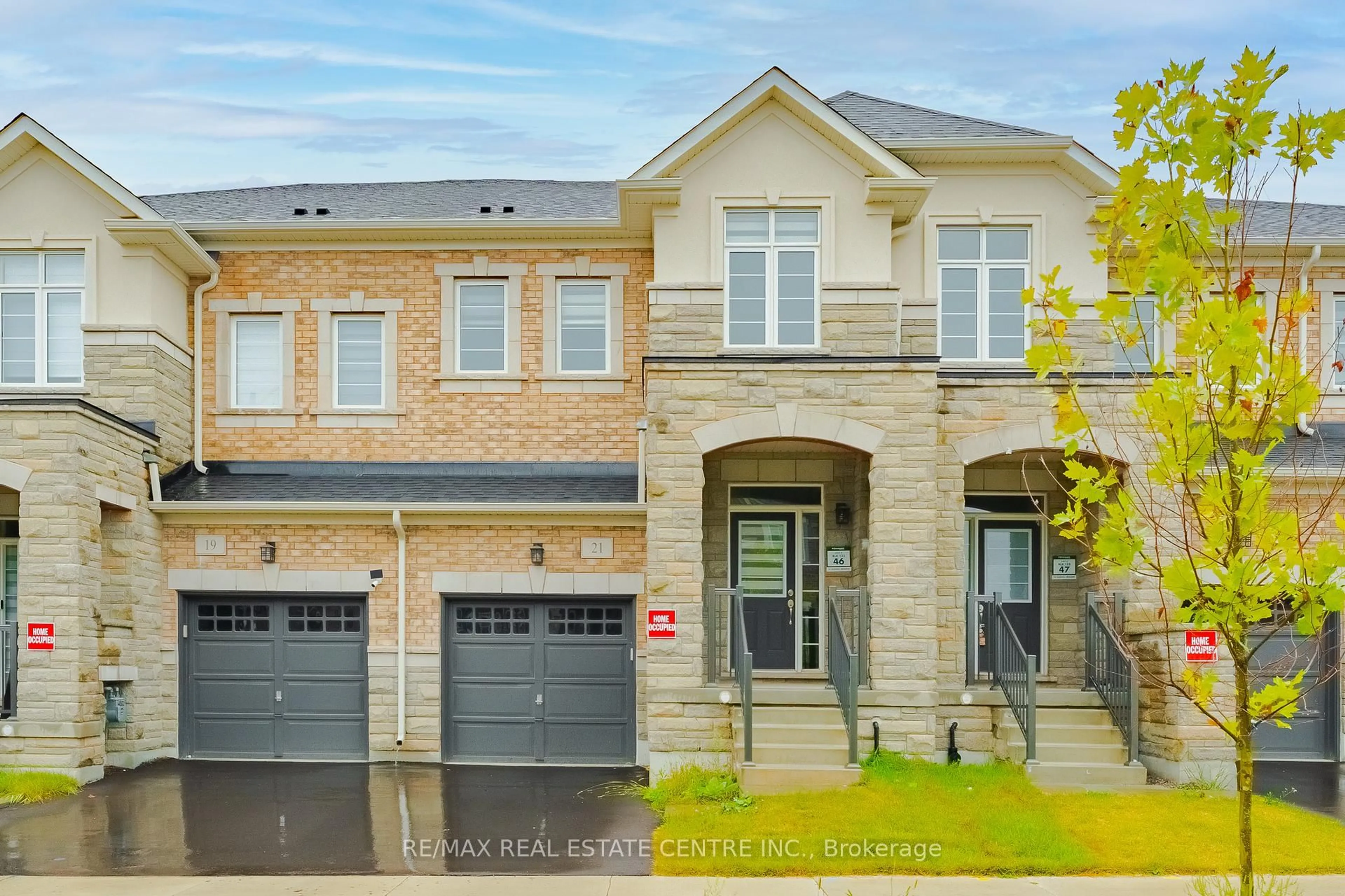 Home with brick exterior material, street for 21 Gledhill Cres, Cambridge Ontario N1T 0G4