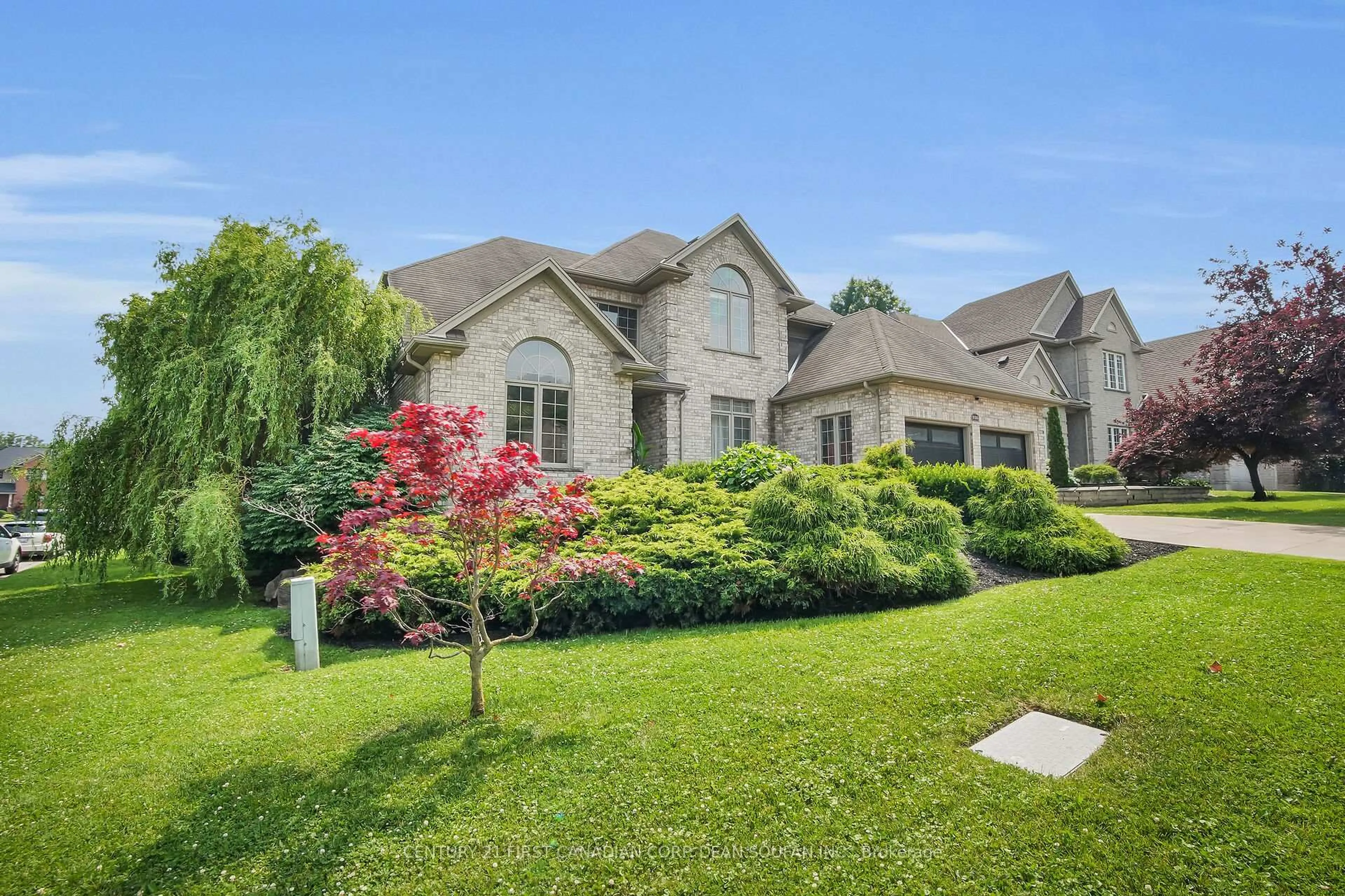 Unknown for 926 Cranbrook Rd, London South Ontario N6K 4X8