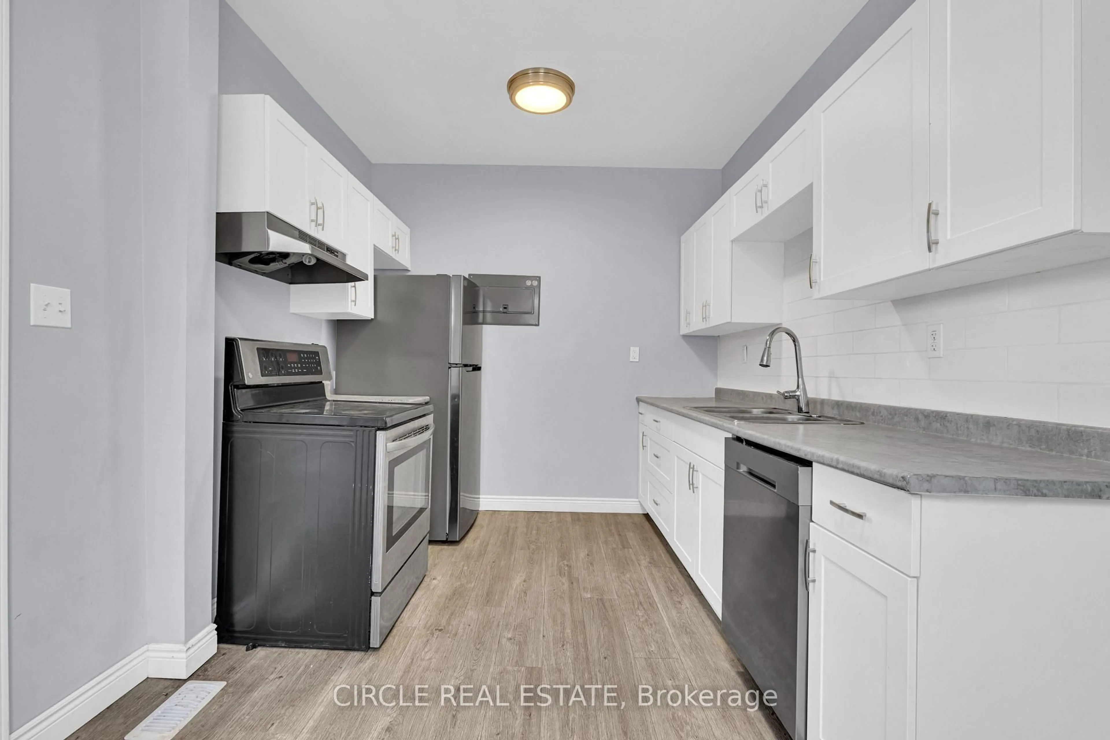 Standard kitchen, unknown for 294 Louis Ave, Windsor Ontario N9A 1W2