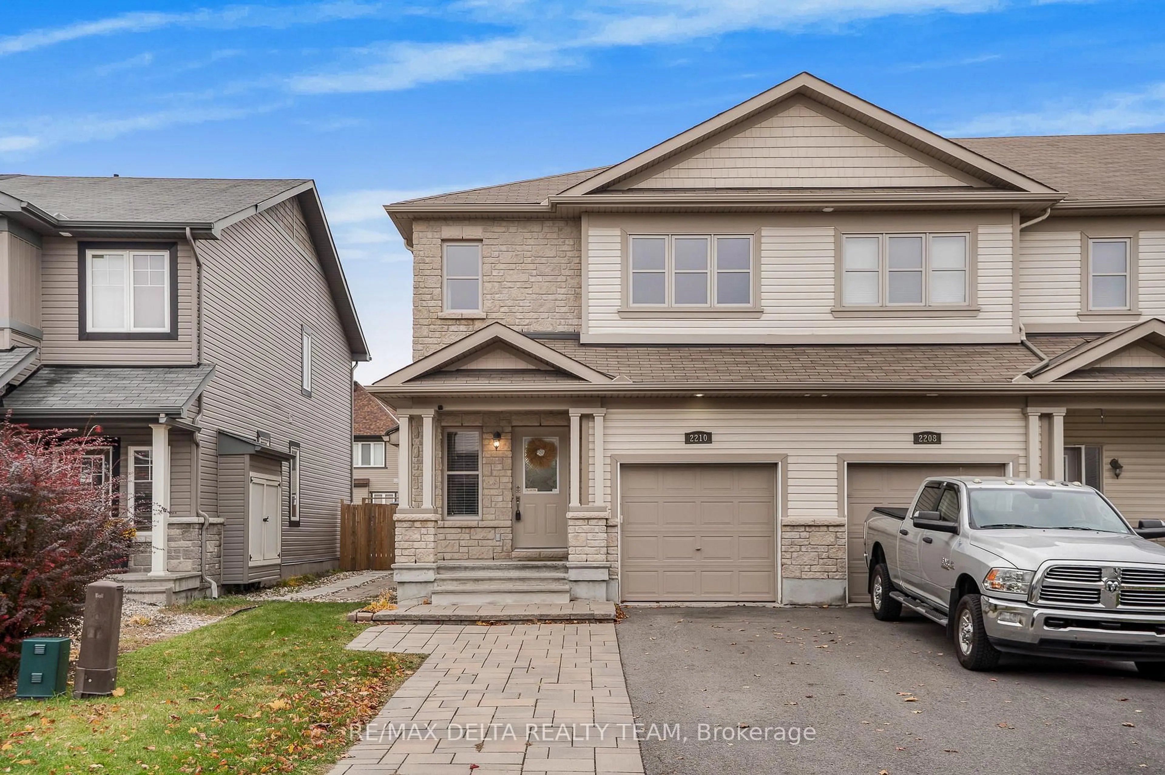 Unknown for 2210 Descartes St, Orleans Ontario K4A 0W4