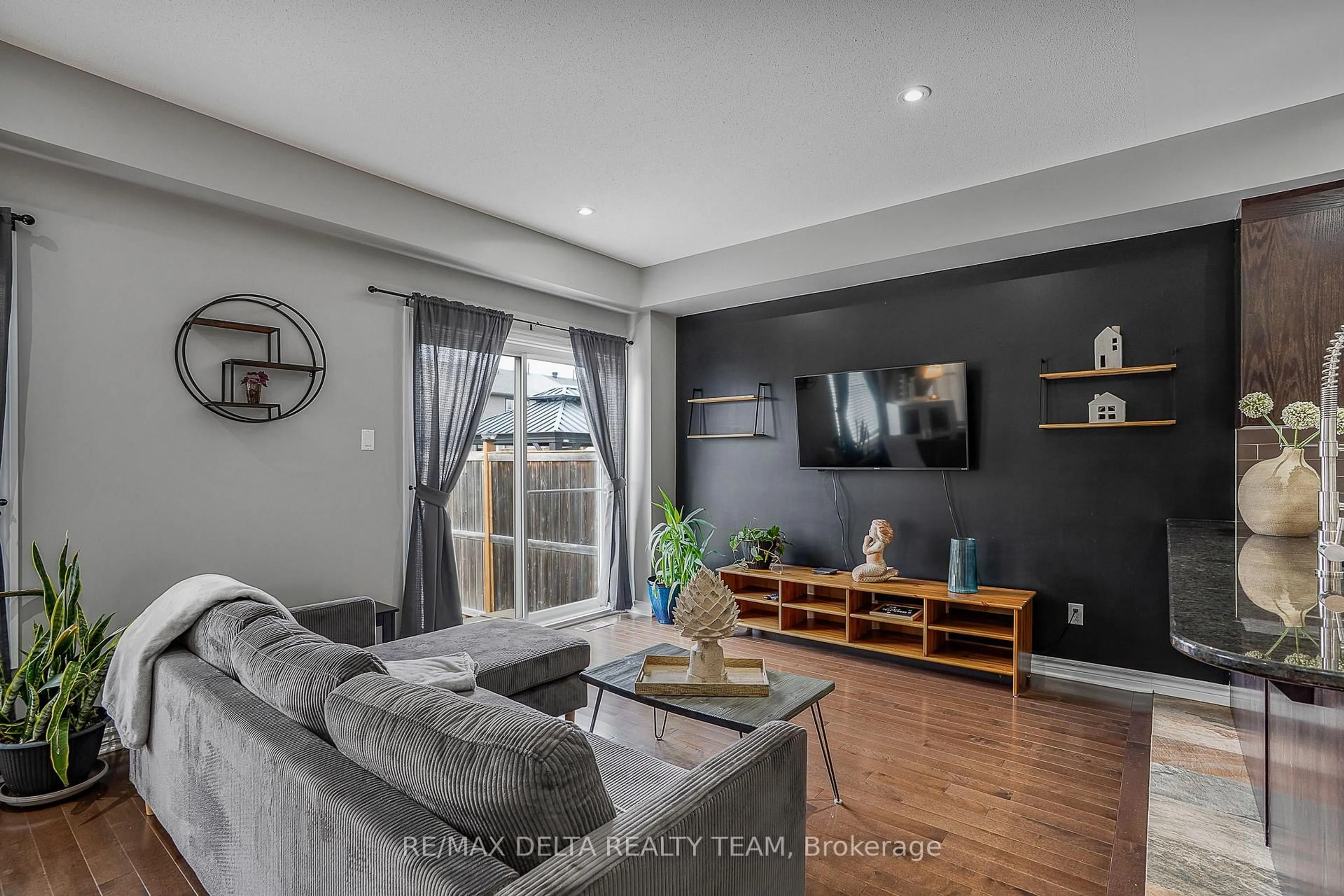 Living room with furniture, unknown for 2210 Descartes St, Orleans Ontario K4A 0W4