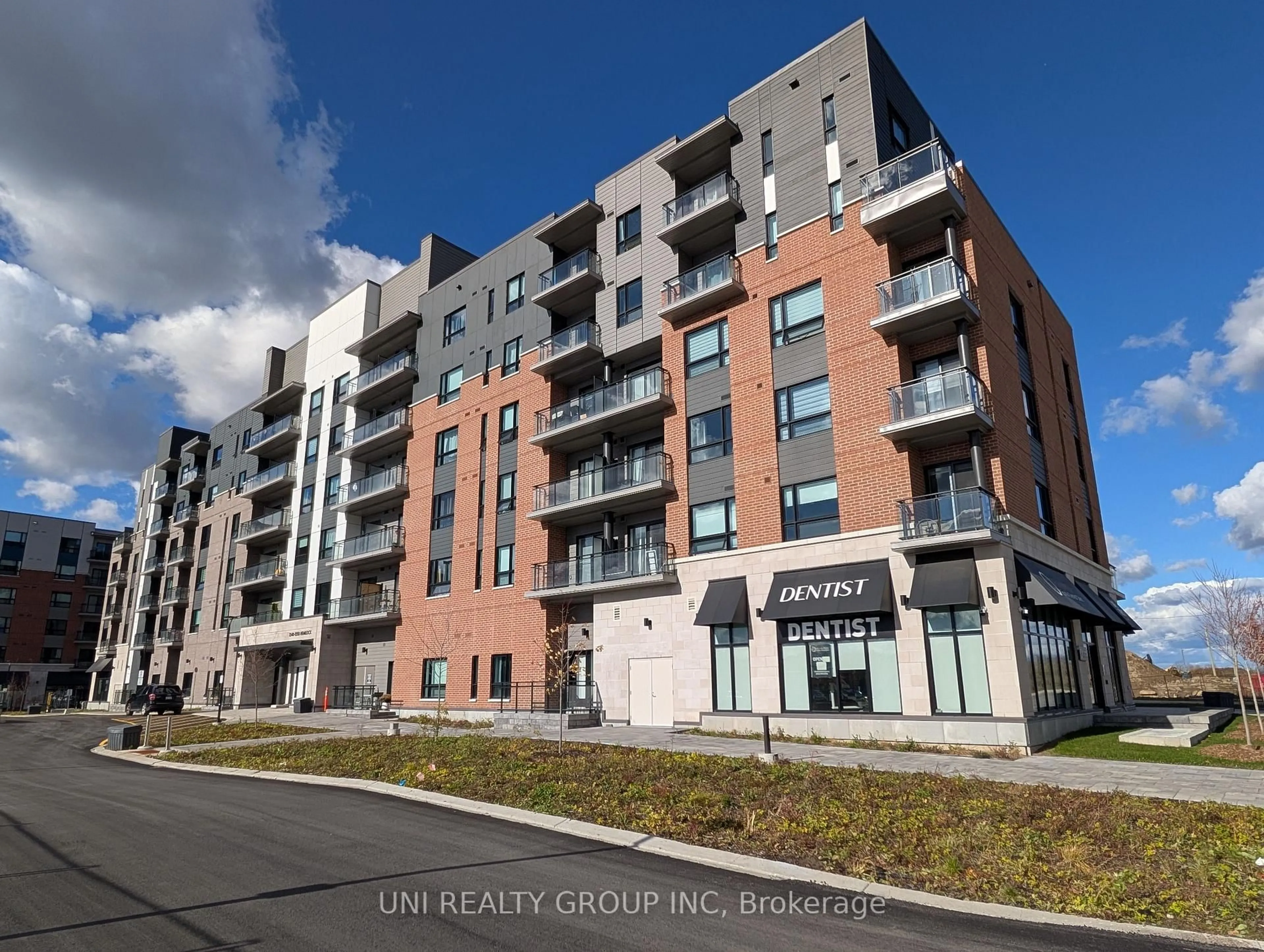 A pic from outside/outdoor area/front of a property/back of a property/a pic from drone, street for 1350 Hemlock Rd ##601, Ottawa Ontario K1K 5C2