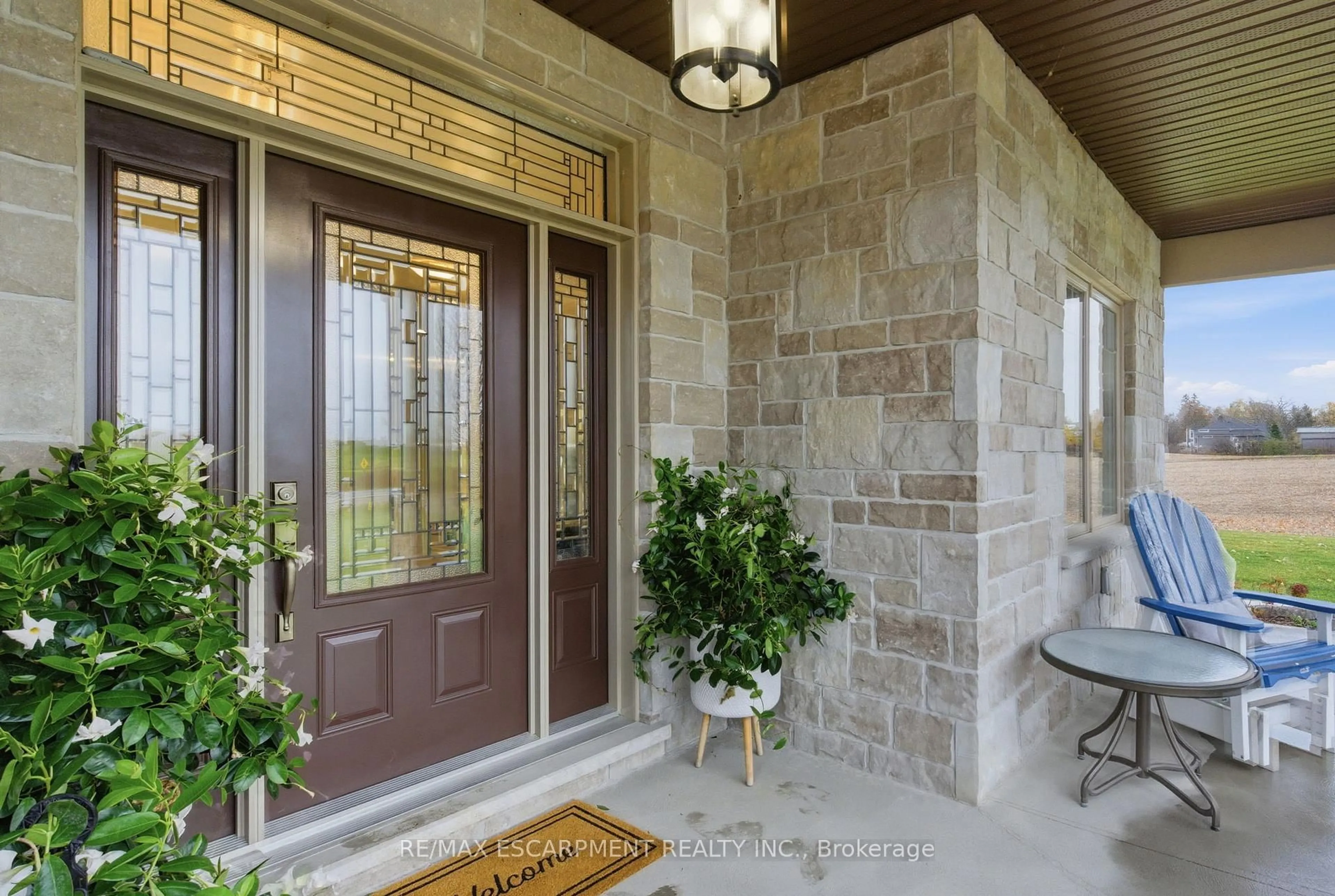 Indoor entryway for 4343 Highway 3, Haldimand Ontario N0E 1E0
