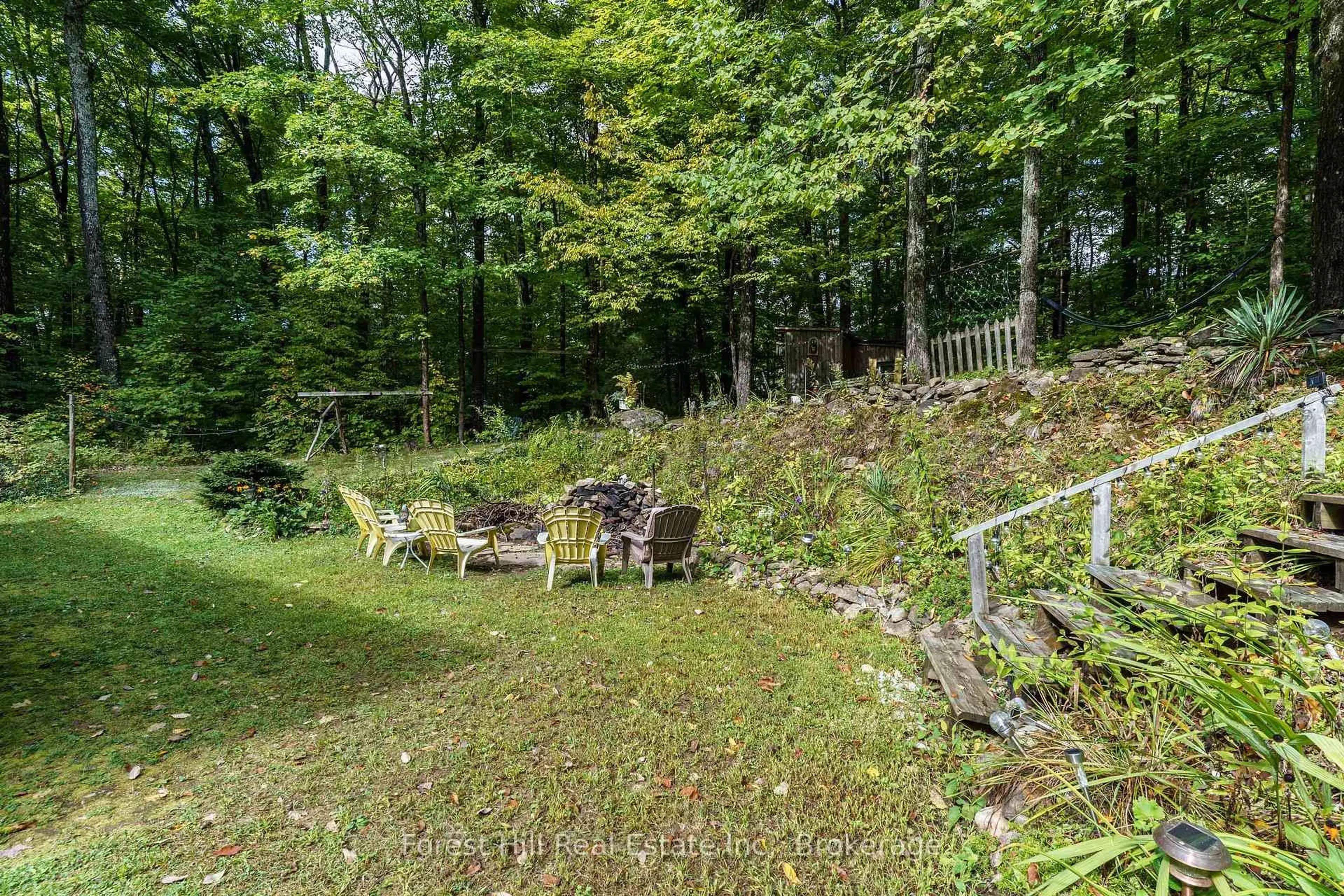 Patio, forest/trees view for 1041 Longline Lake Rd, Lake of Bays Ontario P0A 1E0