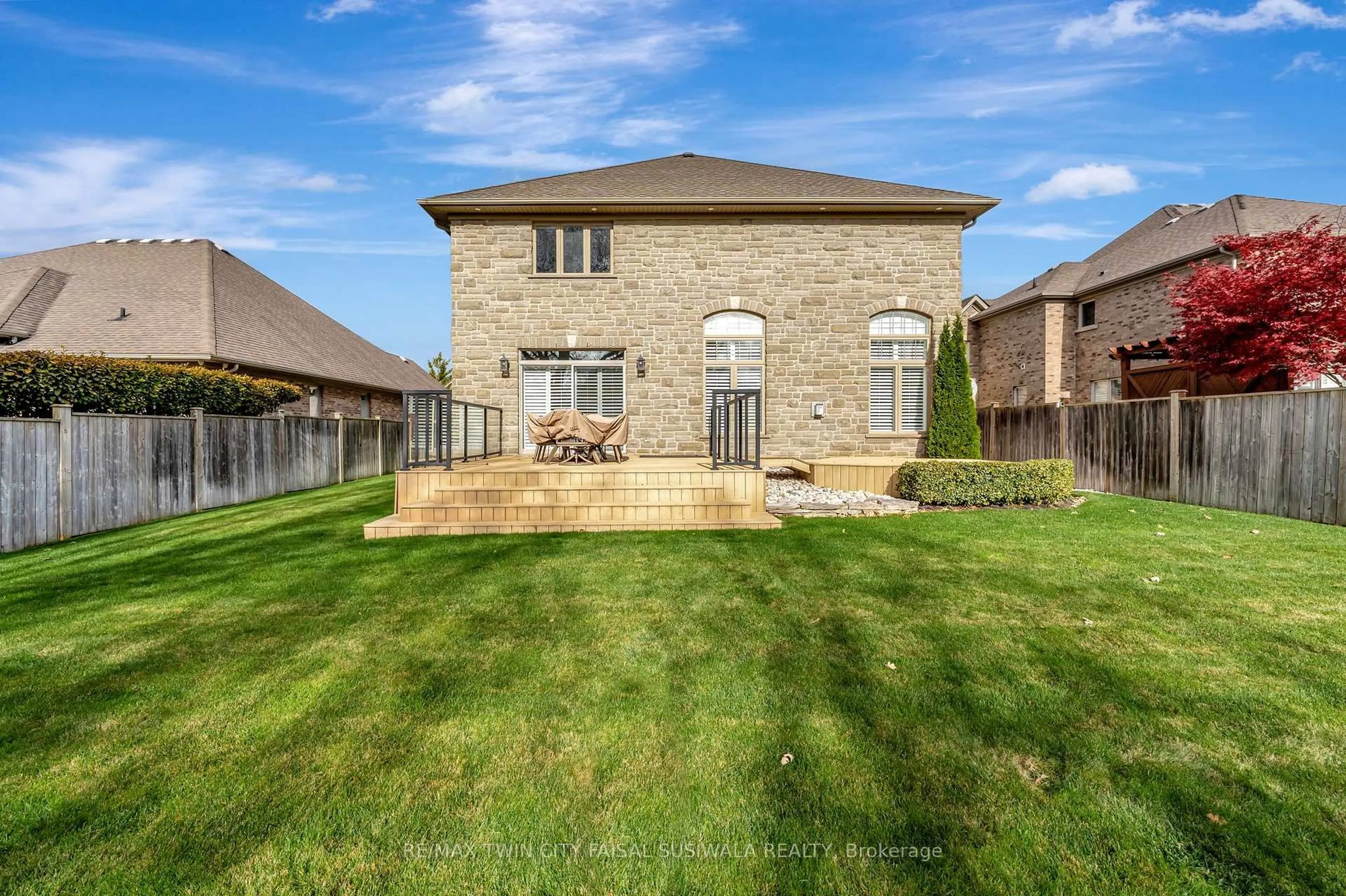 Unknown for 31 Pioneer Tower Cres, Kitchener Ontario N2P 2L2